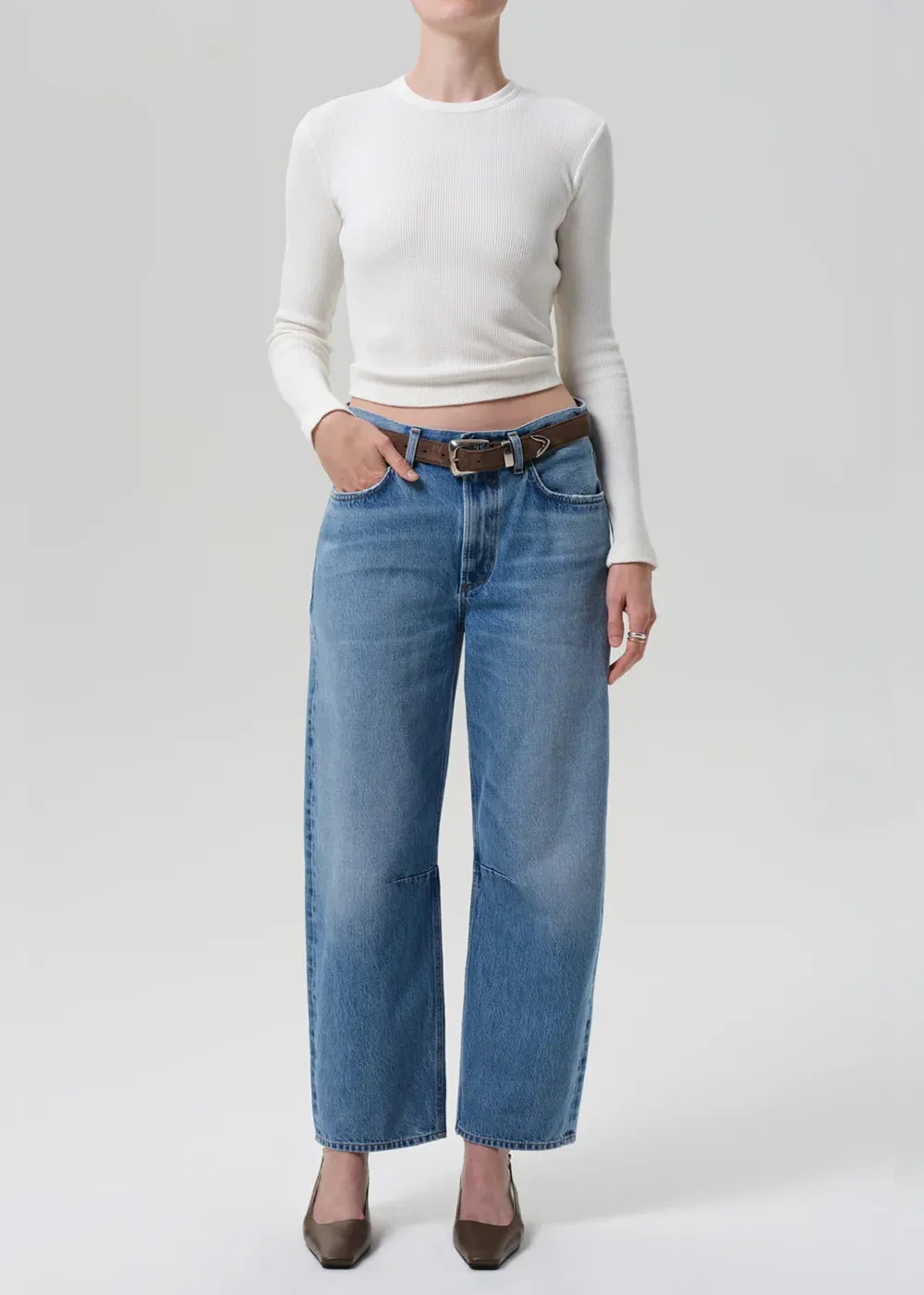 Simple Layer Non Irritating Collar Pilar Waffle Crewneck T-Shirt