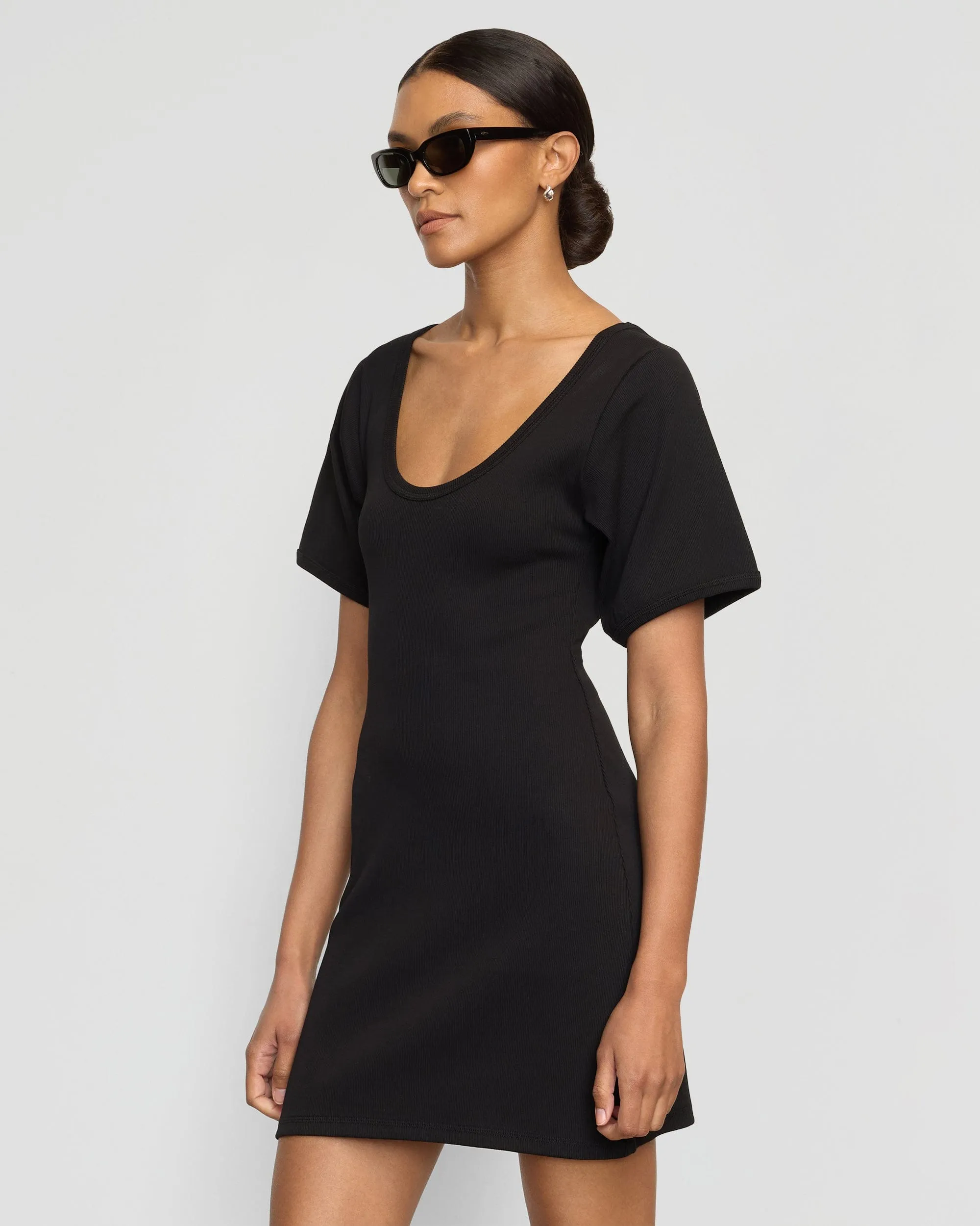 Flexible Waistband Concert Vibe Rae Sculpted Scoop-Neck Mini Dress