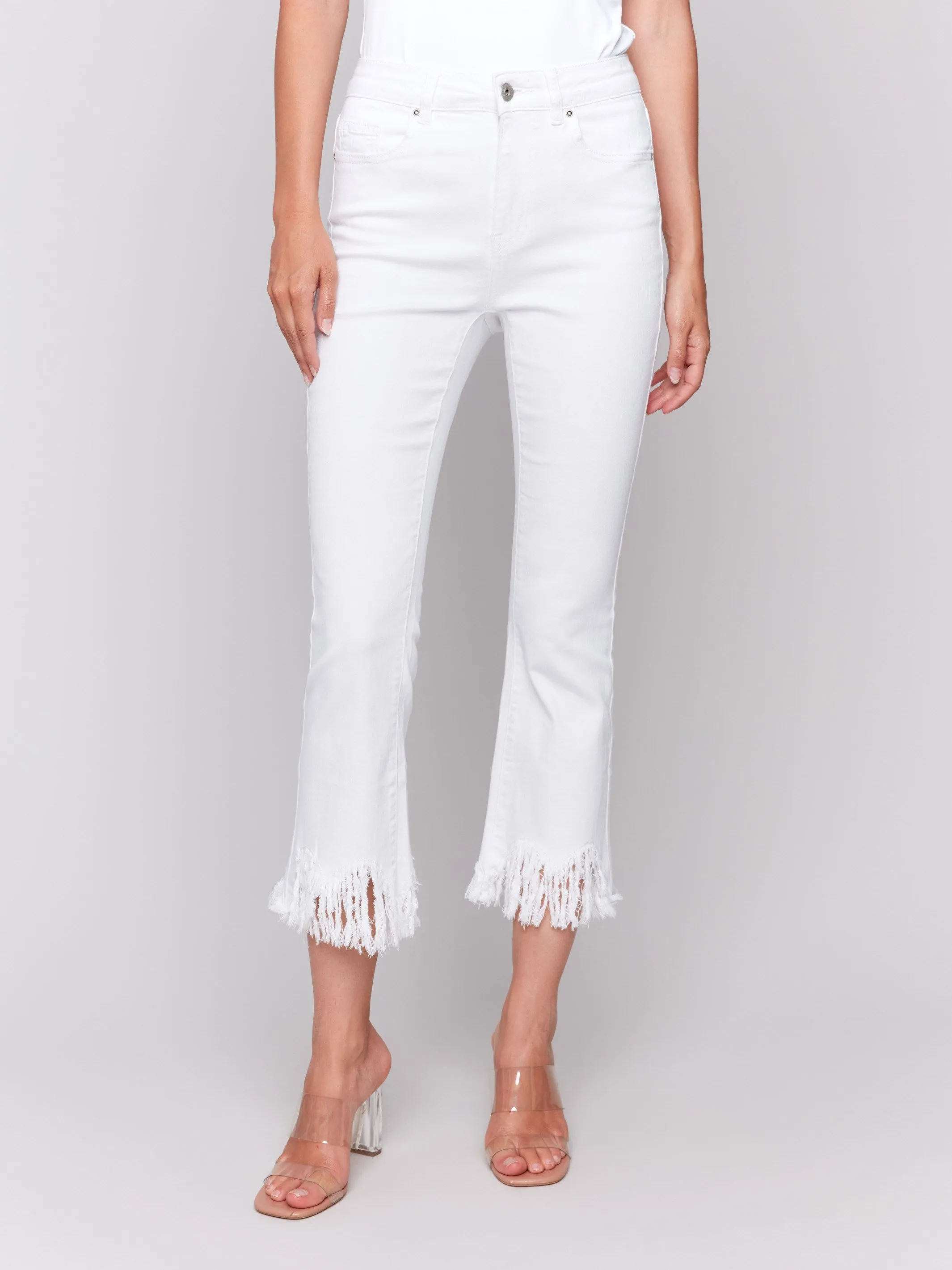 Chill Outfit Cropped Jeans With Fringed Hem - White