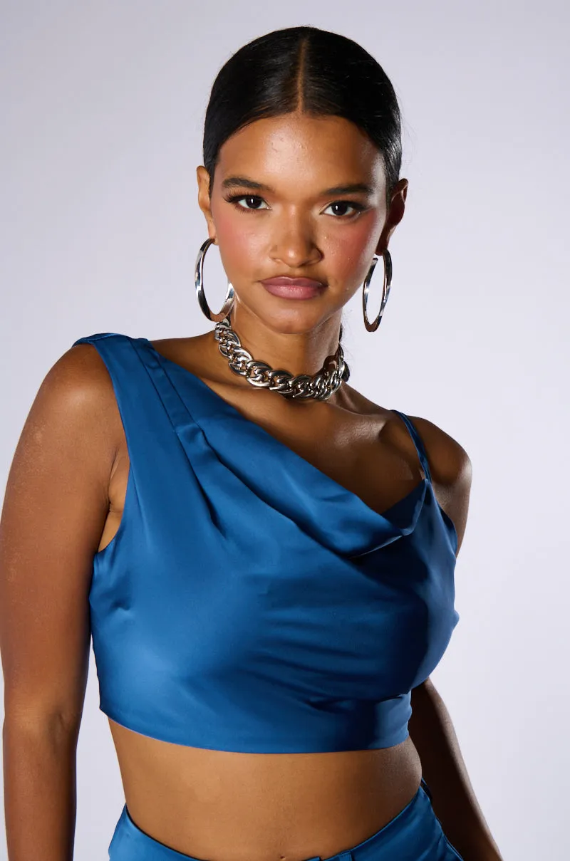 Intelligence - gathering MOVE AND SHAKE CROPPED TOP