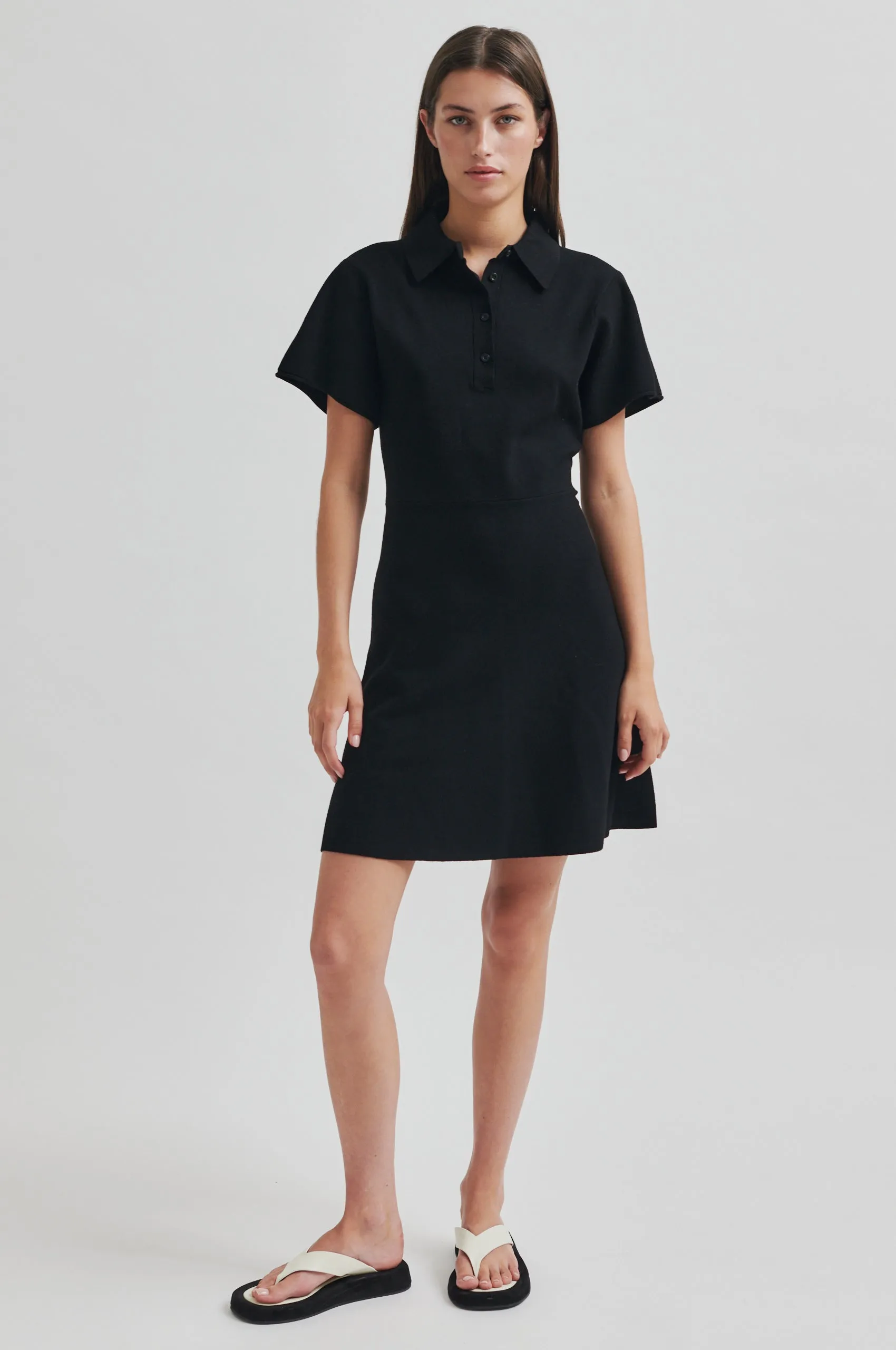 Stinna Knit SS Dress Modern Outfit