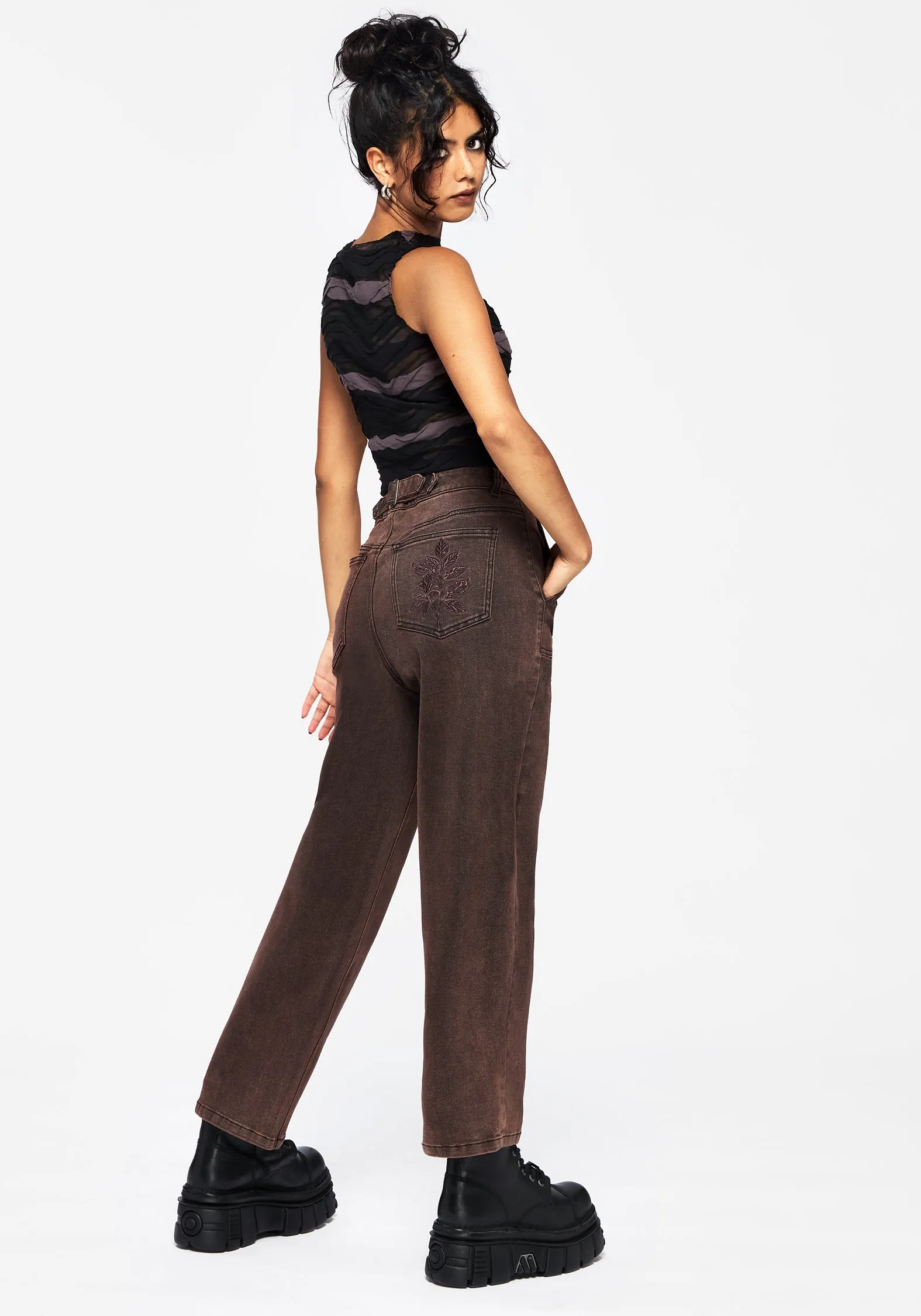 Echo Autumnal Leaf Embroidered Pocket Detail Cropped Jeans Artist Vibe Everyday Rainy Day Active Lifestyle