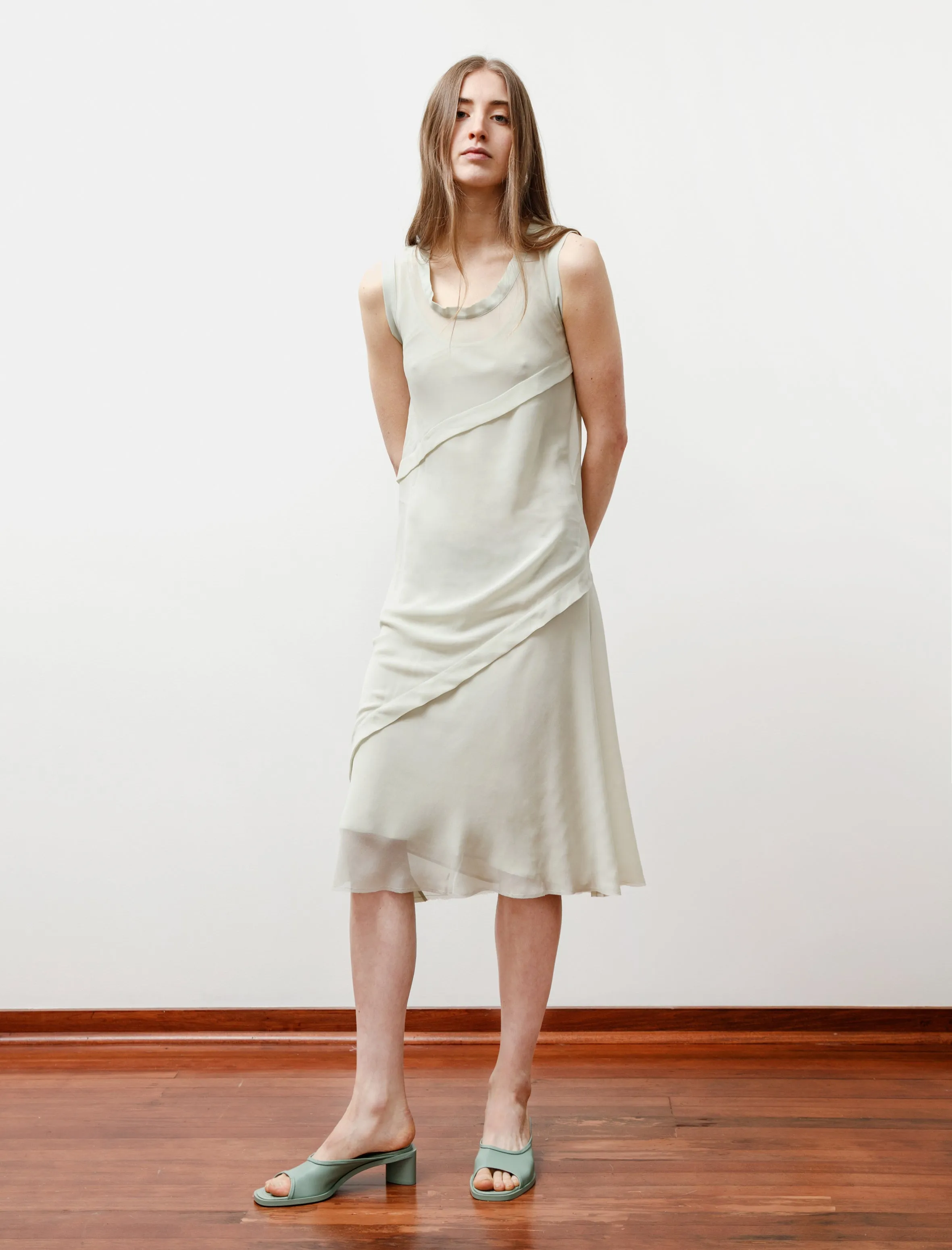 QuickDrying Fiber Ice Fit Layered Georgette Dress Pastel Green