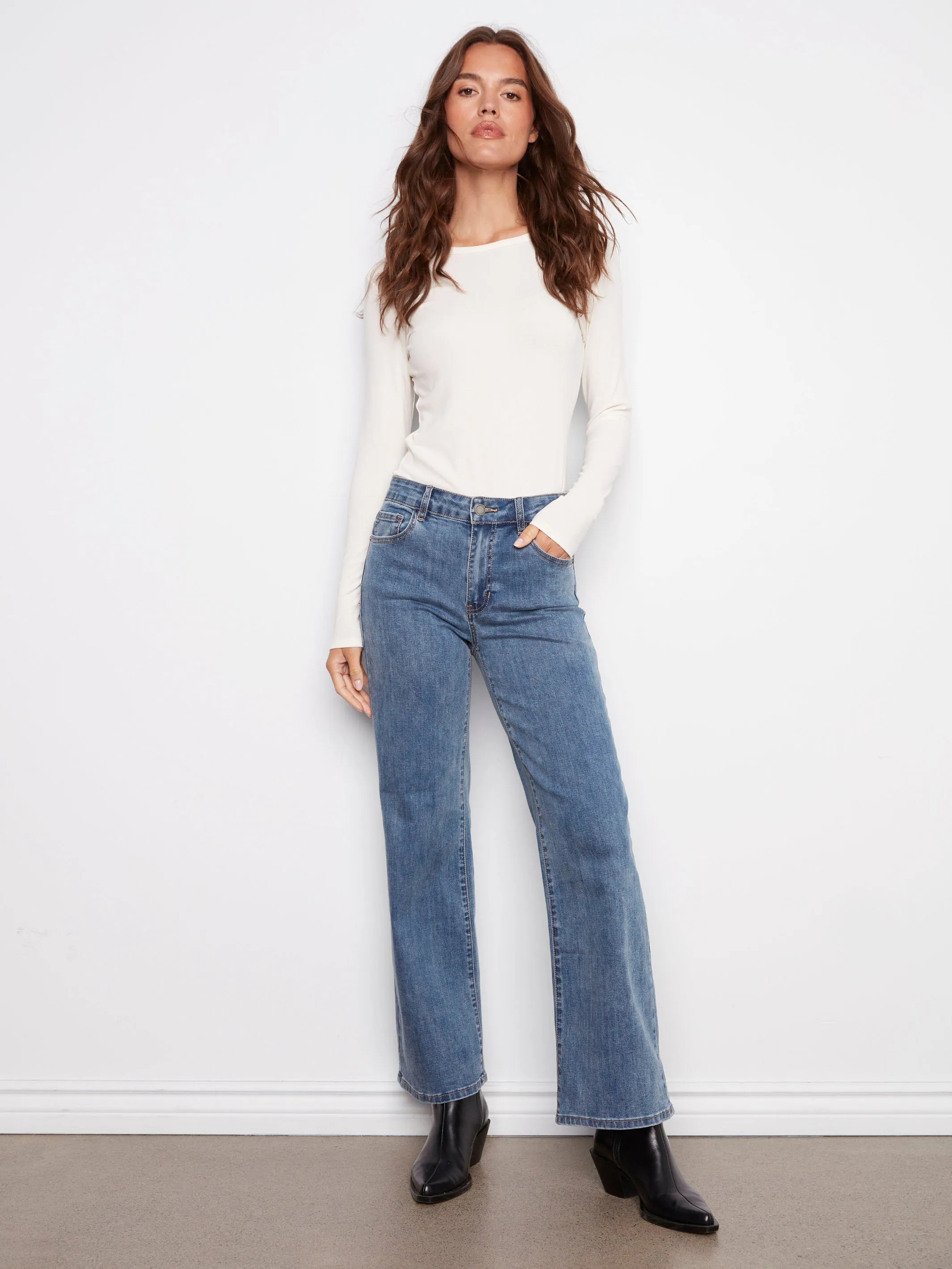 Chloe Wide Leg Jeans - Medium Blue Go-to Comfort