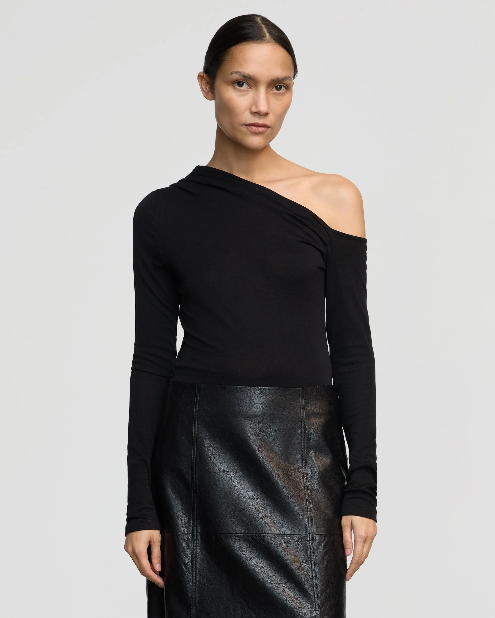 Ayra Tencel-Wool Off-Shoulder Tee Simple and Chic ComfortFirst