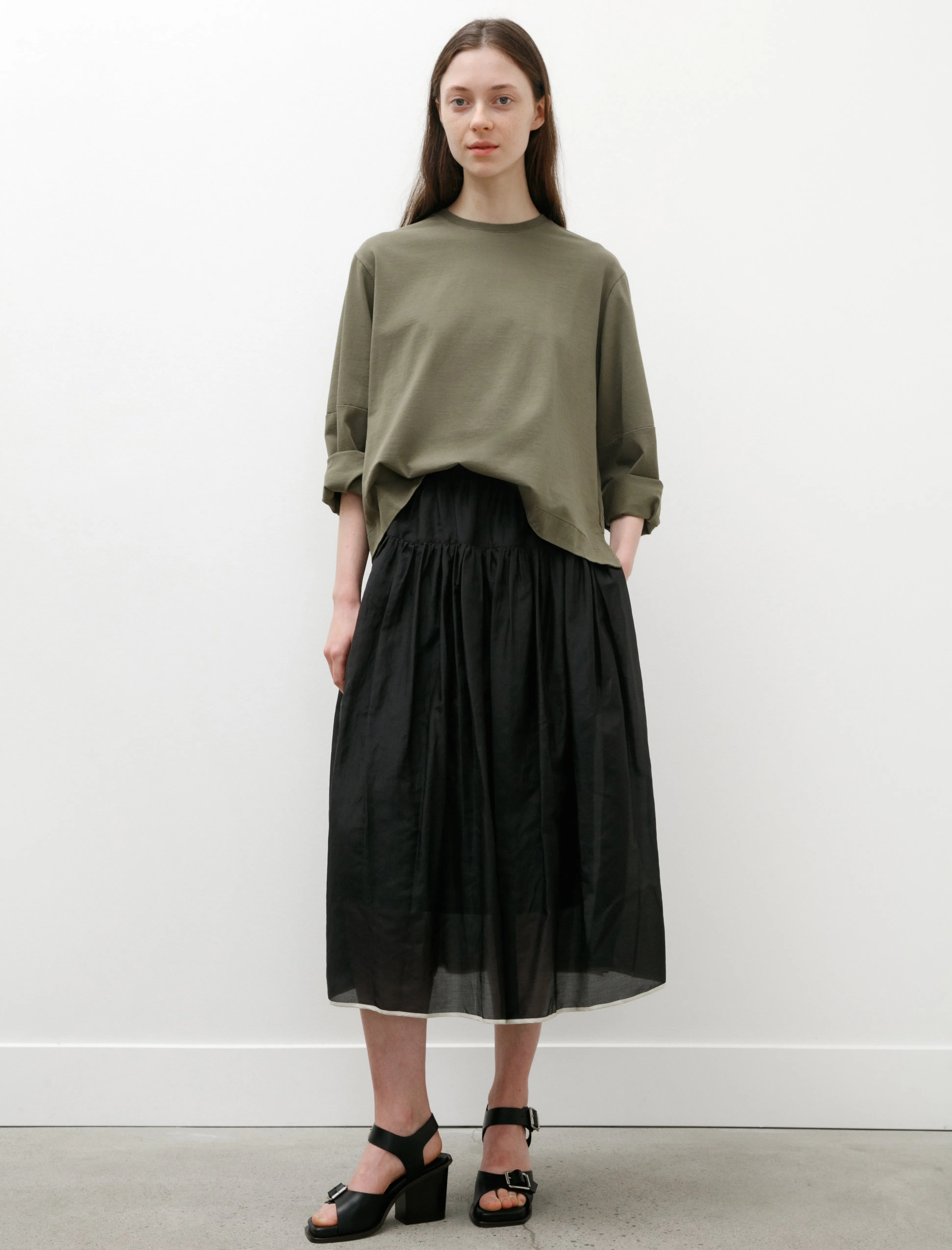 DoubleStitchedSeams Simple J T-Shirt Khaki
