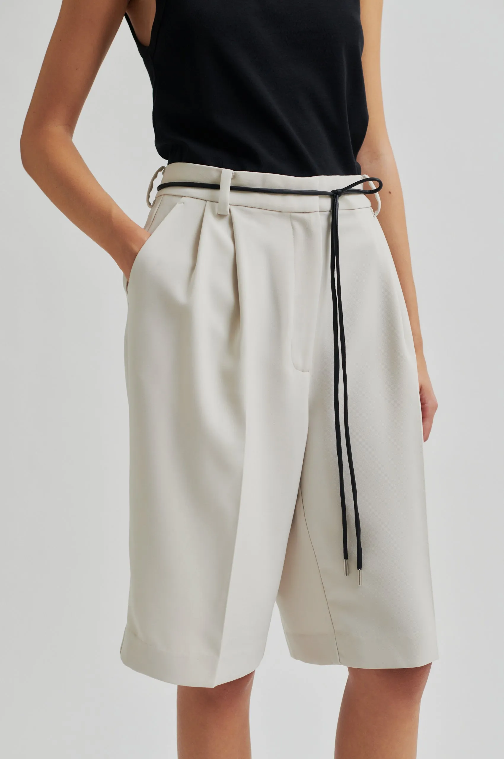 Chic Jacket Fique String Shorts