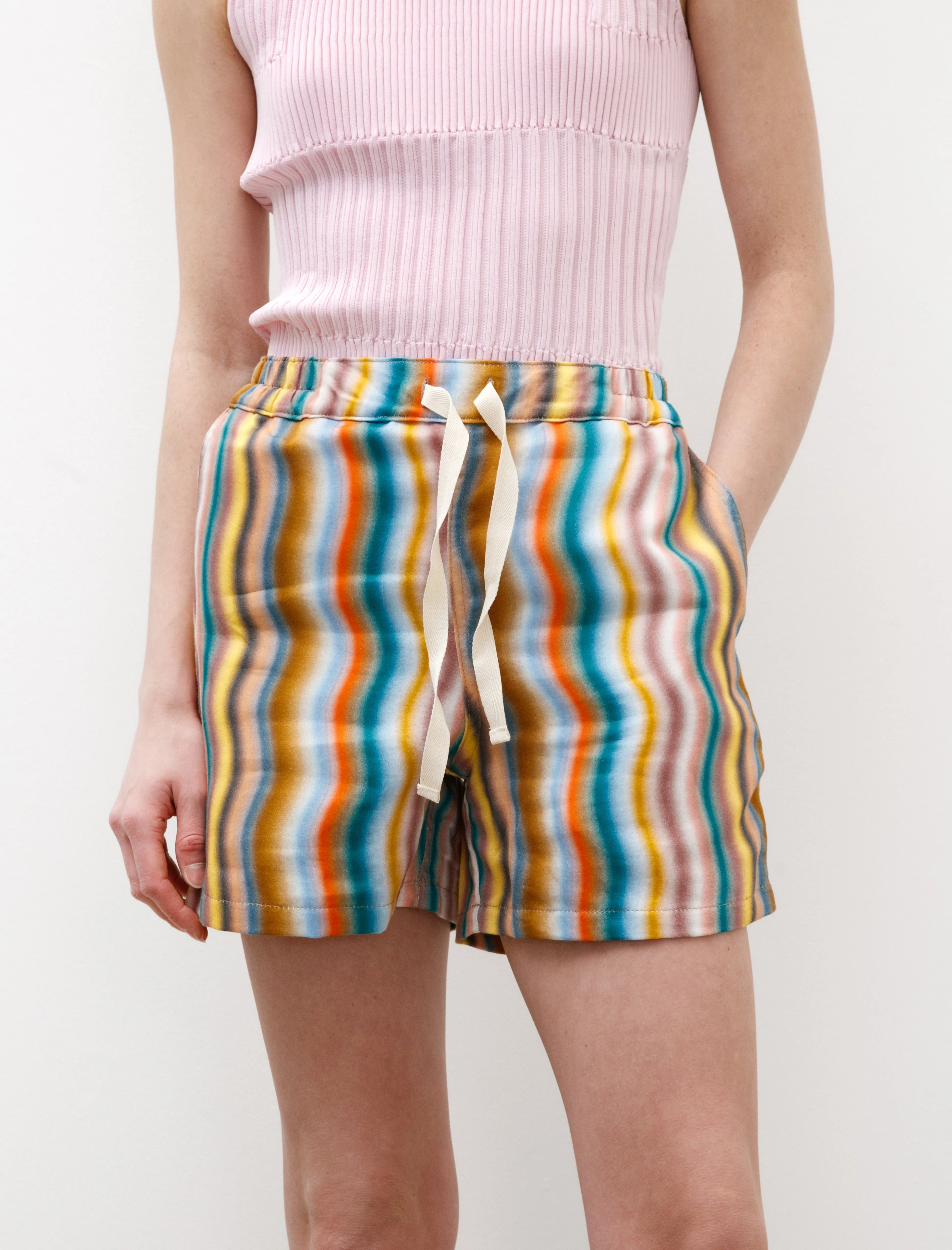 retail industry Private Shorts Multi Waves
