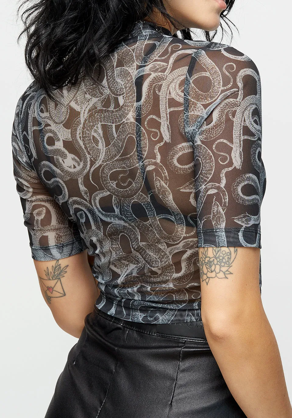 Serpente Print Mesh Short Sleeve Crop Top Christmas Modern Casual