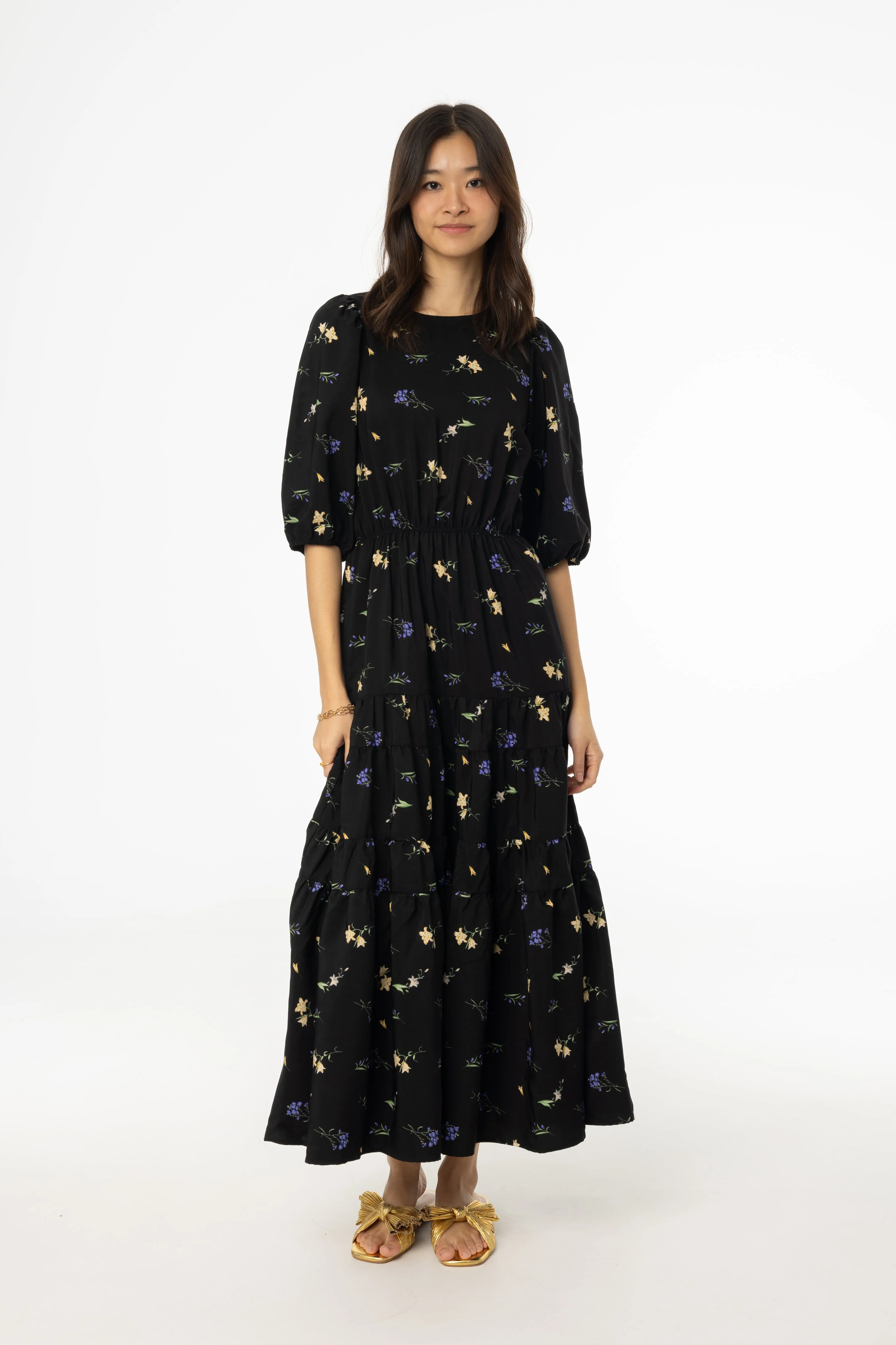WrinkleFree Fabric Black Floral Print Tiered Dress