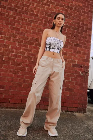 Simple Comfort Wear Elasticized Cuffs Beige Cargo Pant Mid Rise