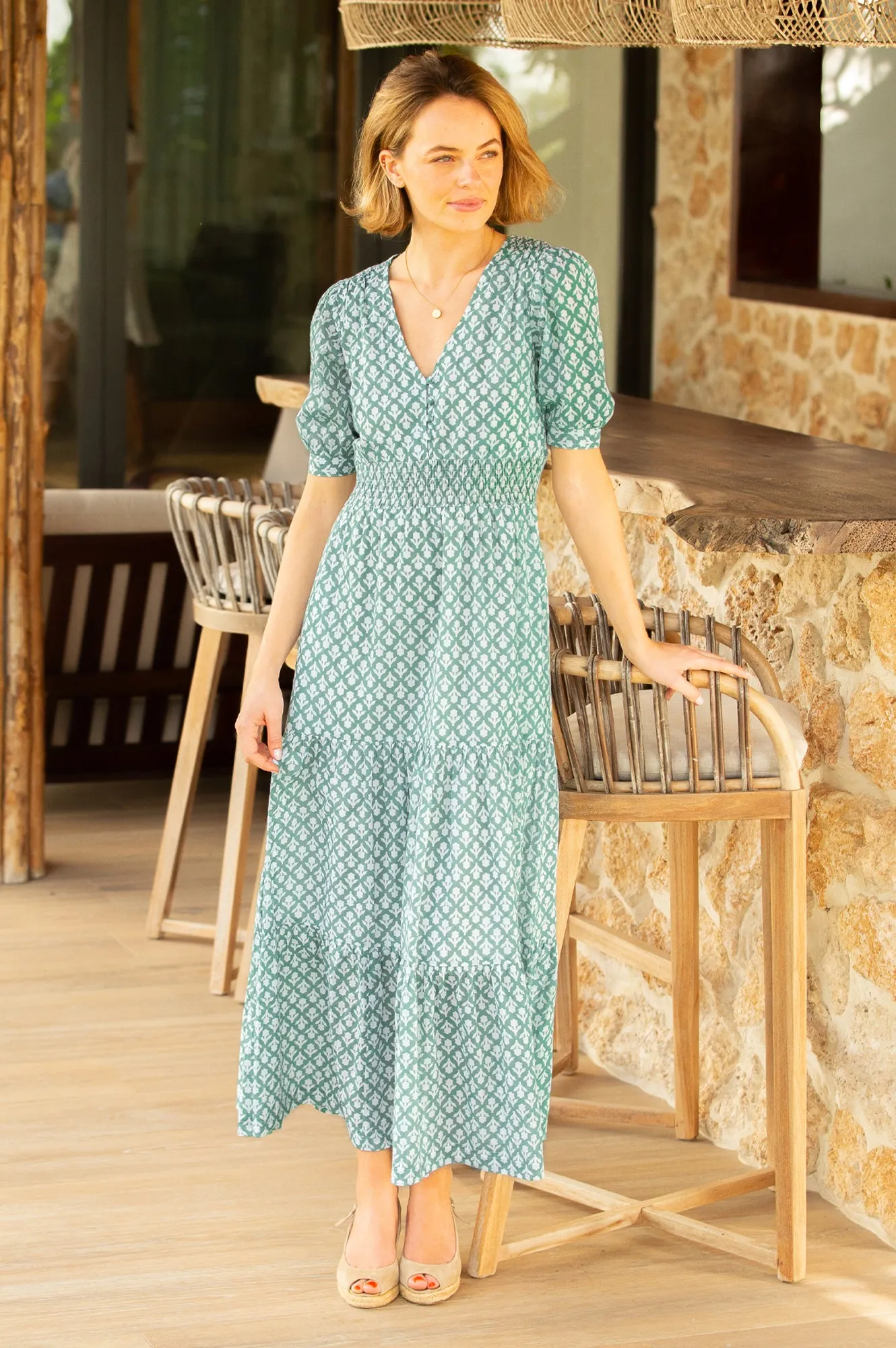 Court Path Evening Gold Billie Short Sleeve Organic Cotton Dress | Flower Stamp Sage/White
