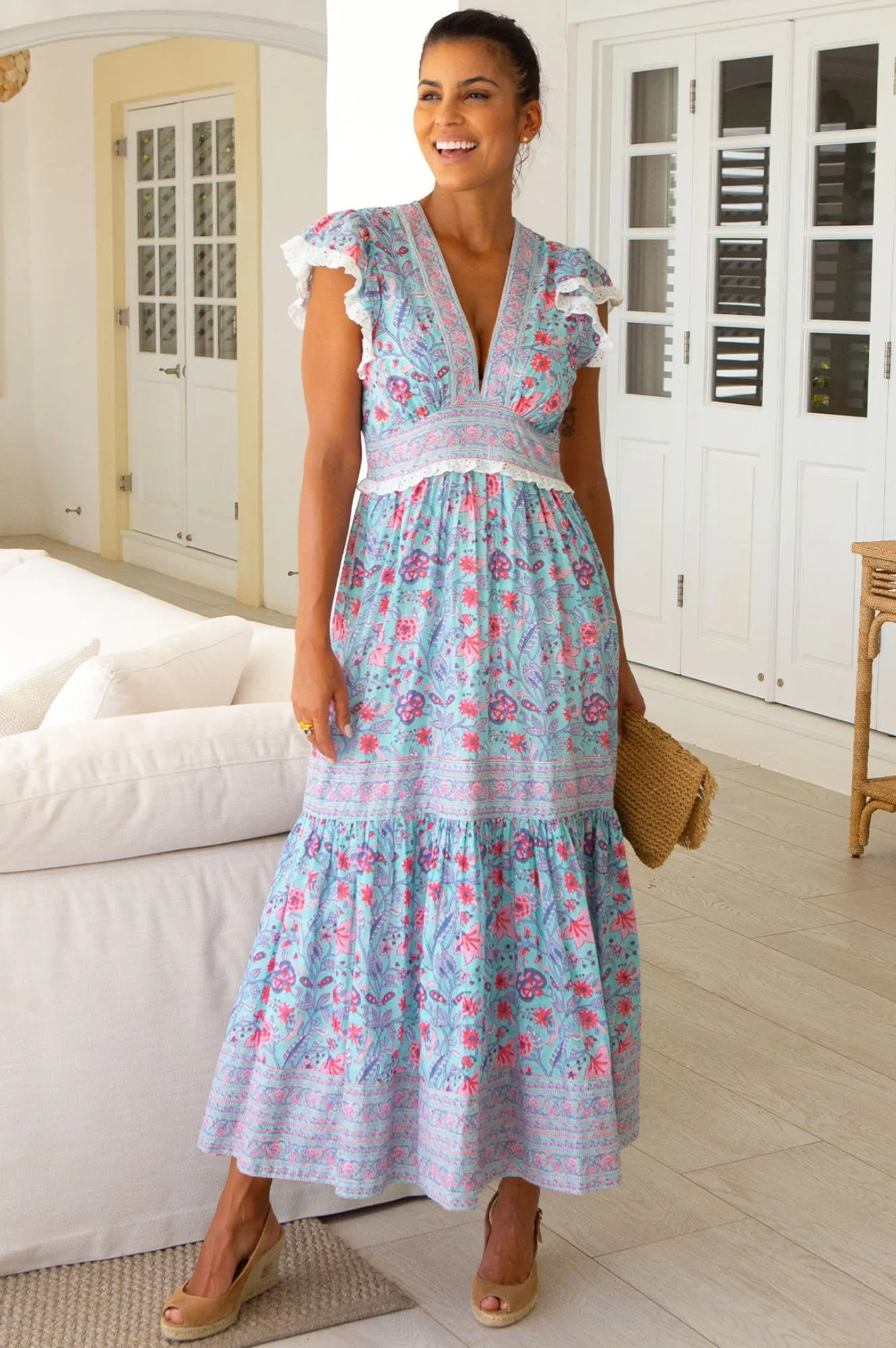 The dress??s simple design allows you to dress it up or down depending on your style Pippa Block Print Dress | Gardenia Blue/Red