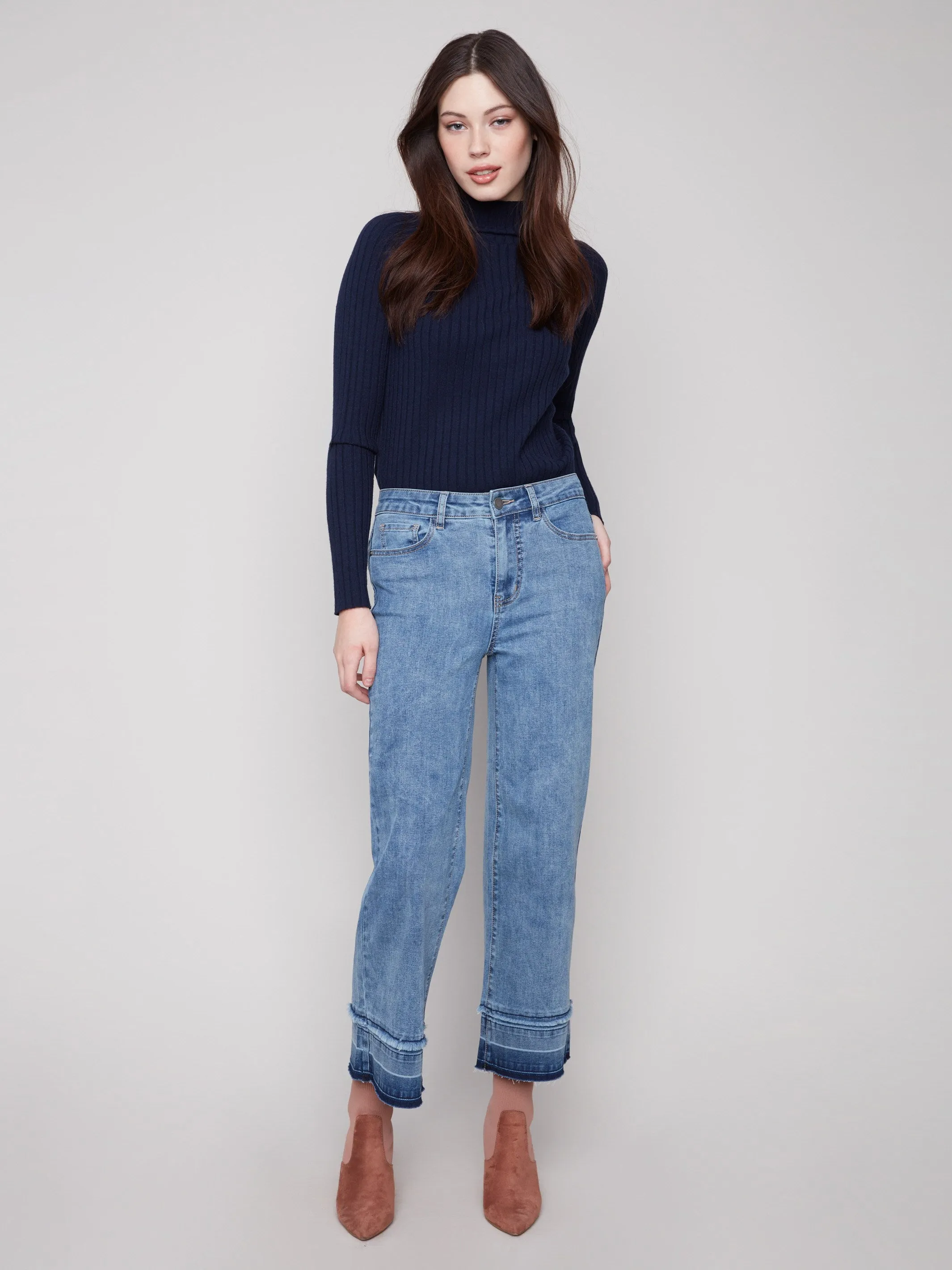 Lightweight Morning Stroll Durable Flare Leg Jeans With Fringed Hem - Medium Blue