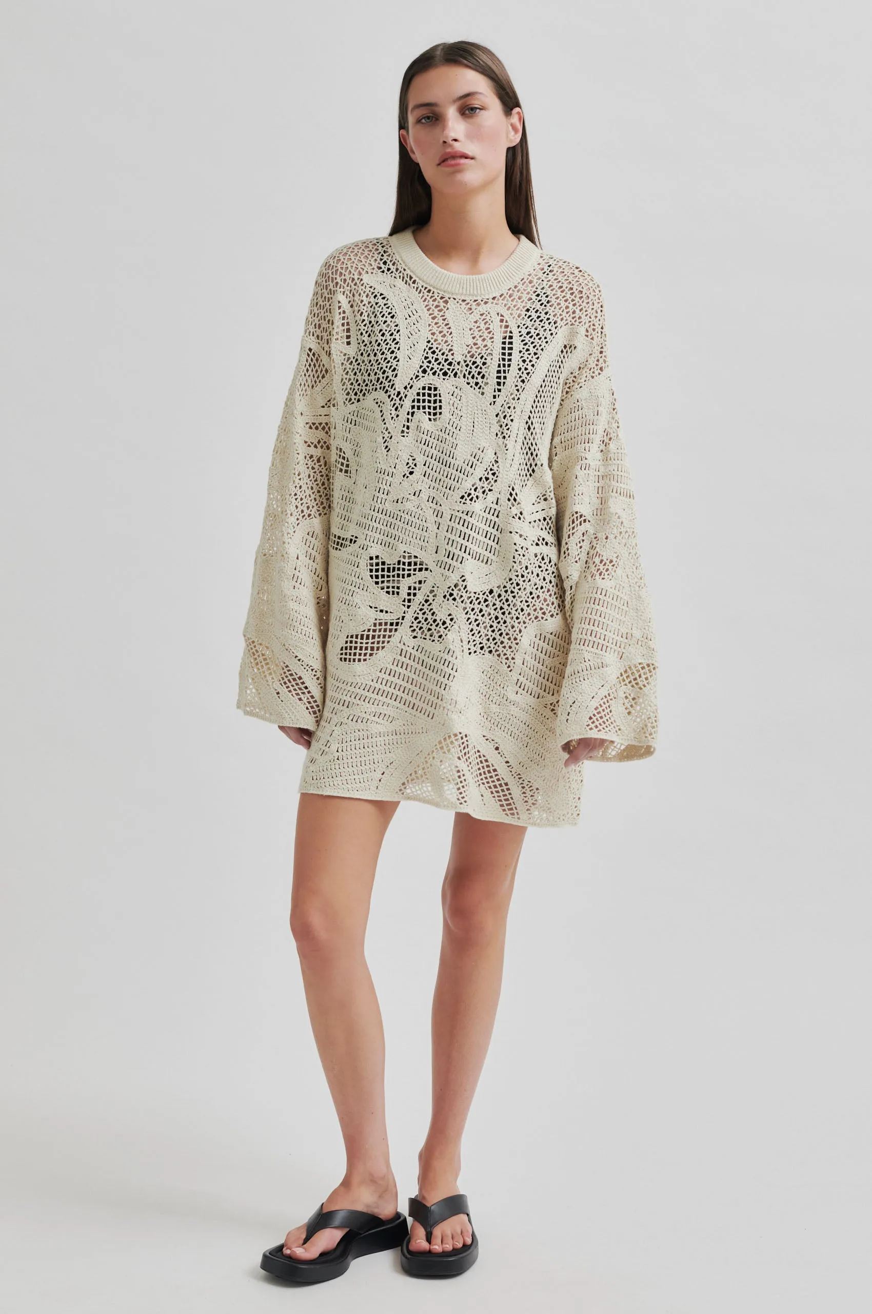 PunctureResistant Fabric Elegant Coat Bloemina Dress