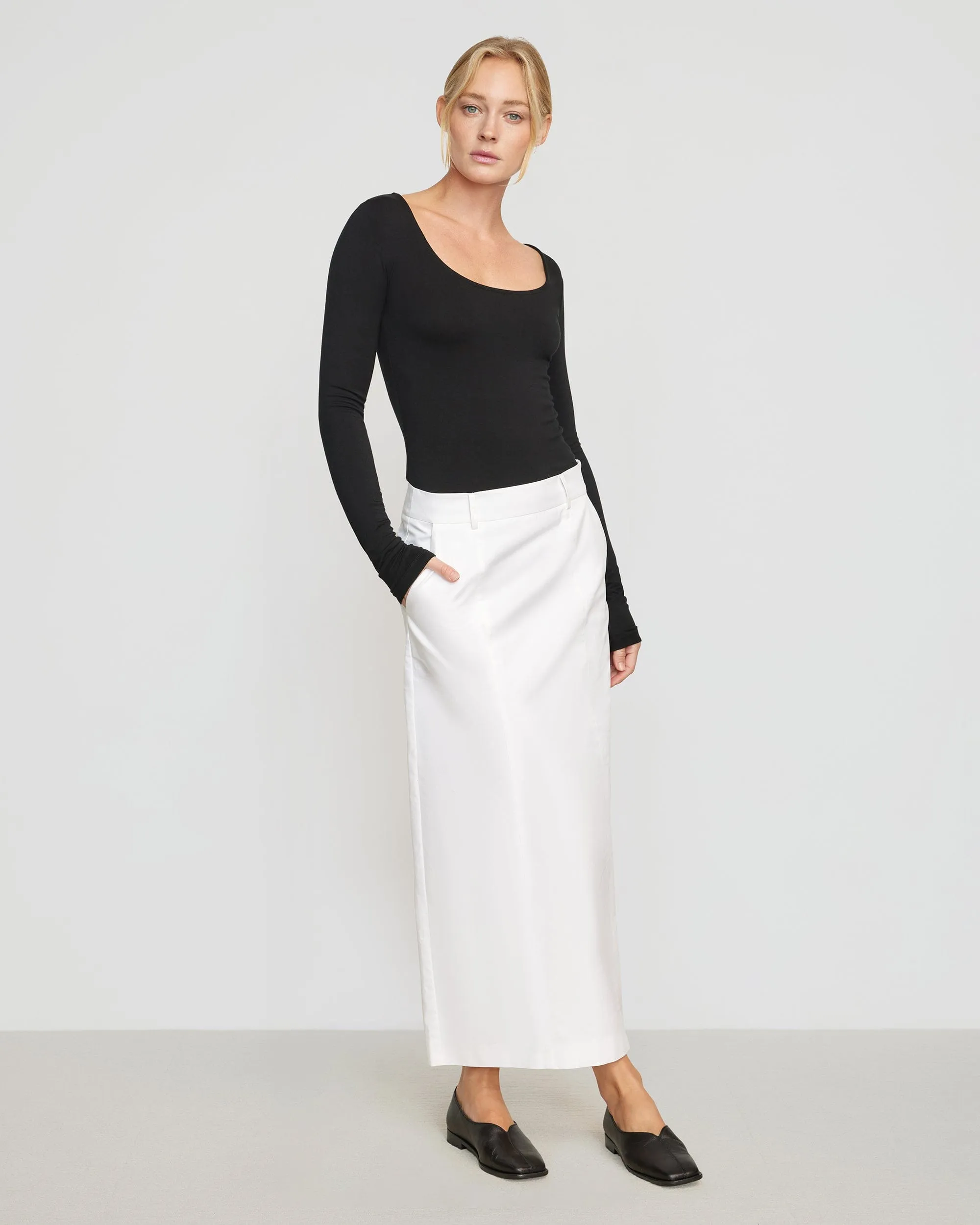 Versatile Outfit Vintage Look Skyler Square-Neck Long-Sleeve Tee