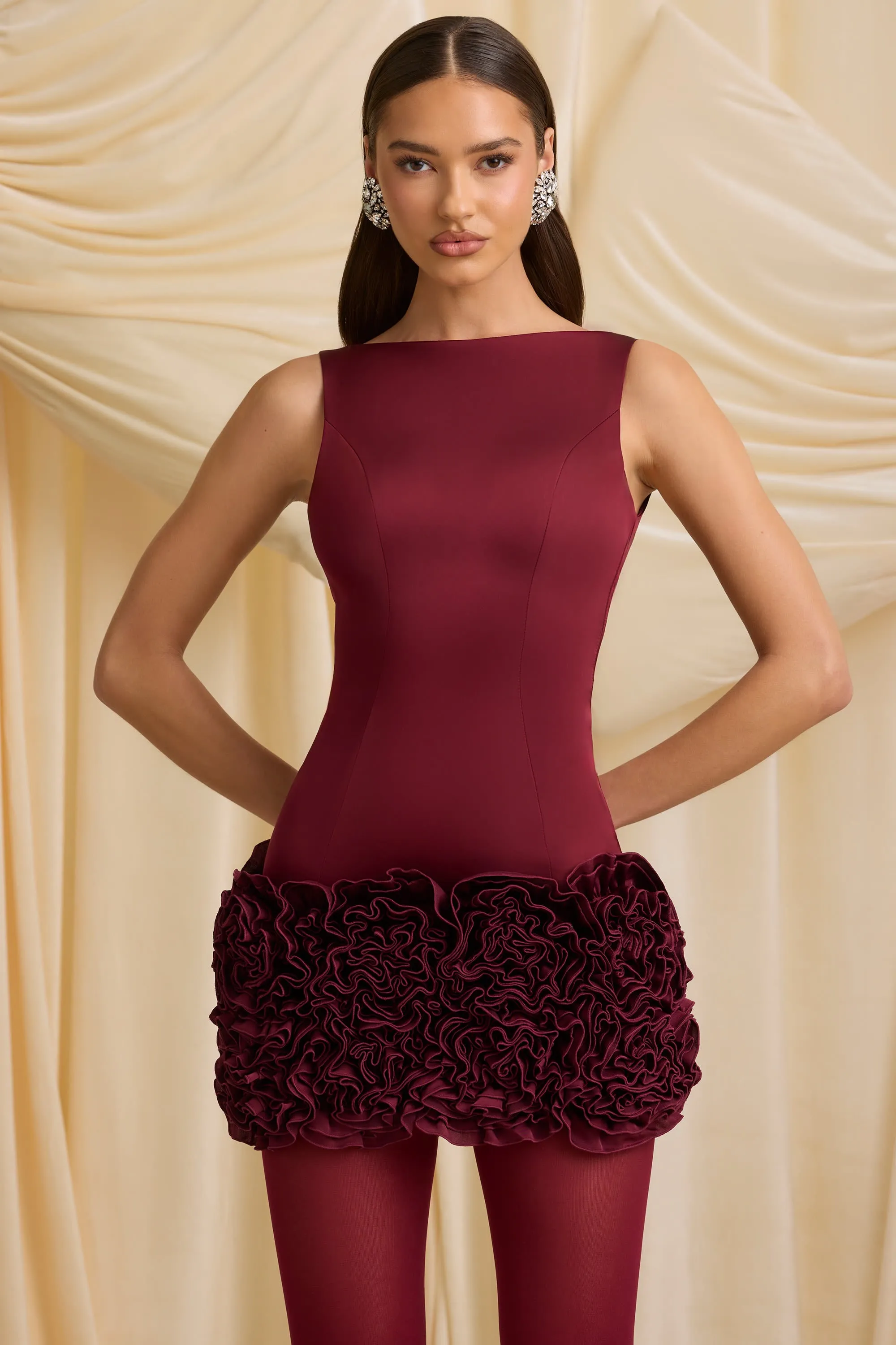 Charming Chic Wear Appliqu?? Open-Back Mini Dress in Wine Red