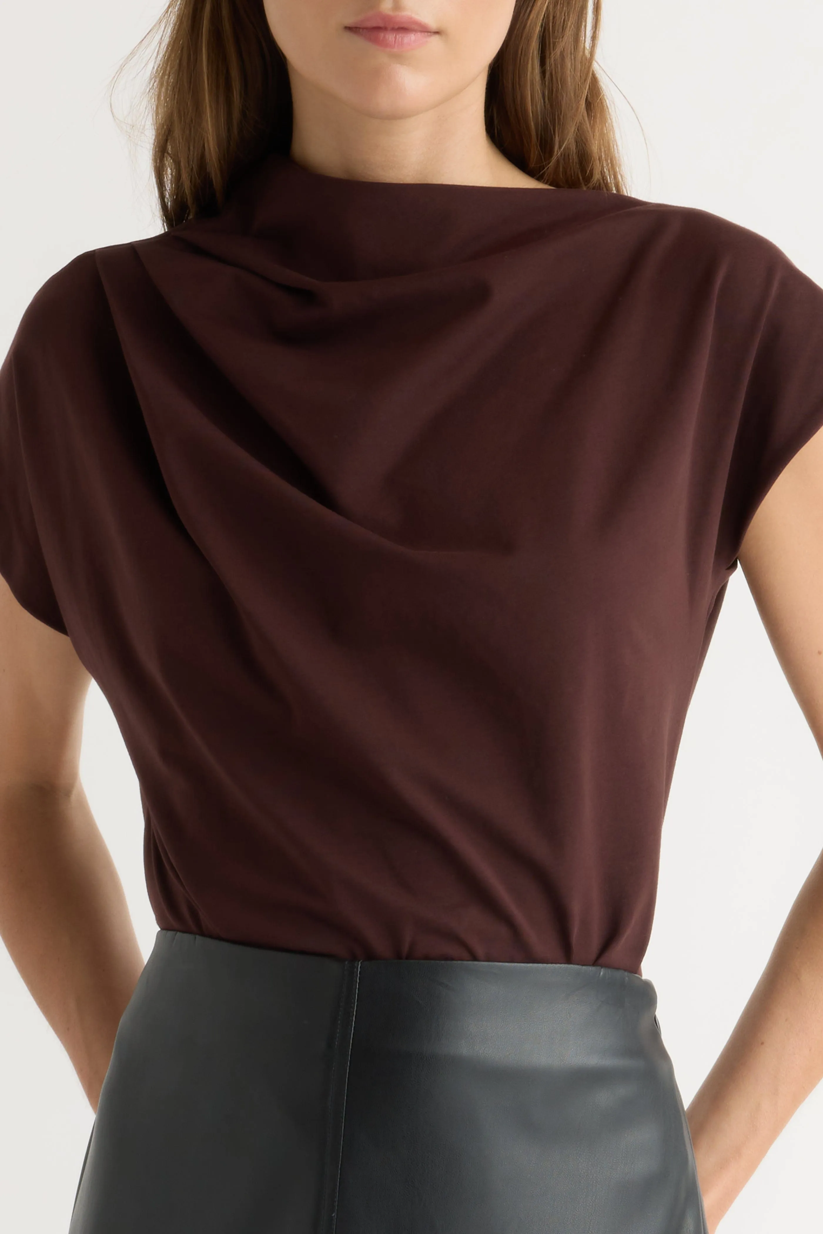 Kenny Asymmetric-Neck Tee Fashionable Fit right size