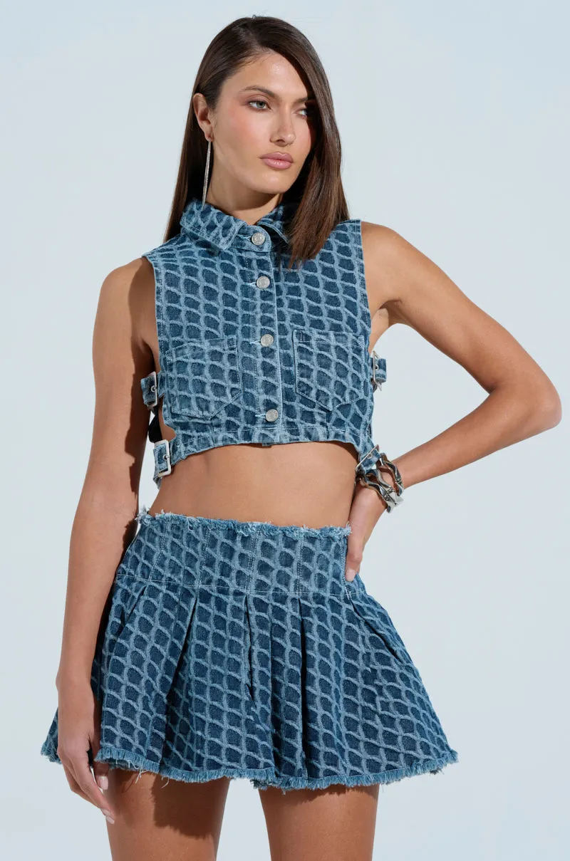 rear line SCALE DENIM CROP BUTTON DOWN TOP