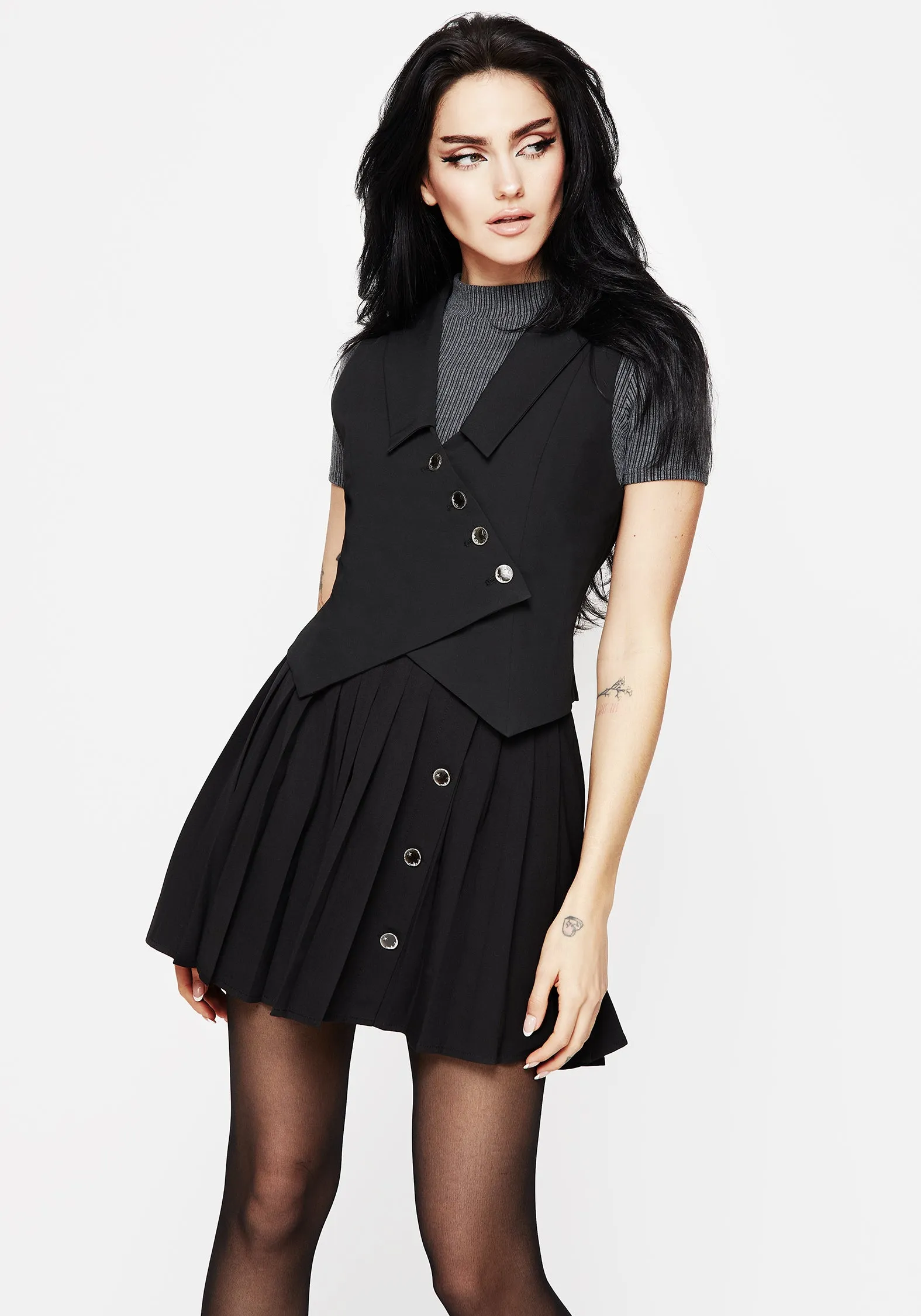 Versatile Fit Moonage Pleated Mini Skirt