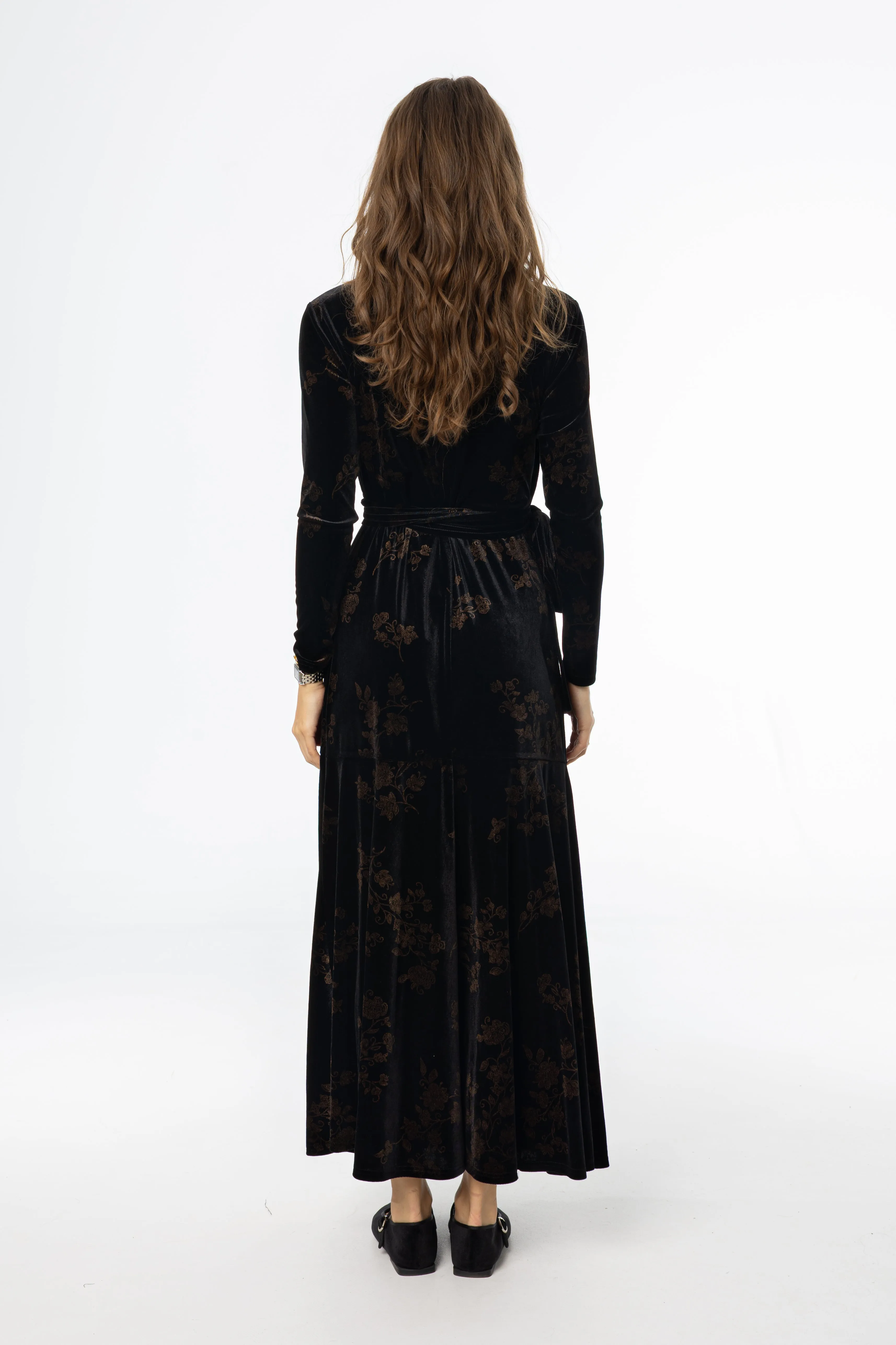 Neat Edge QuickDrying Fiber Black & Brown Printed Velour Wrap Dress
