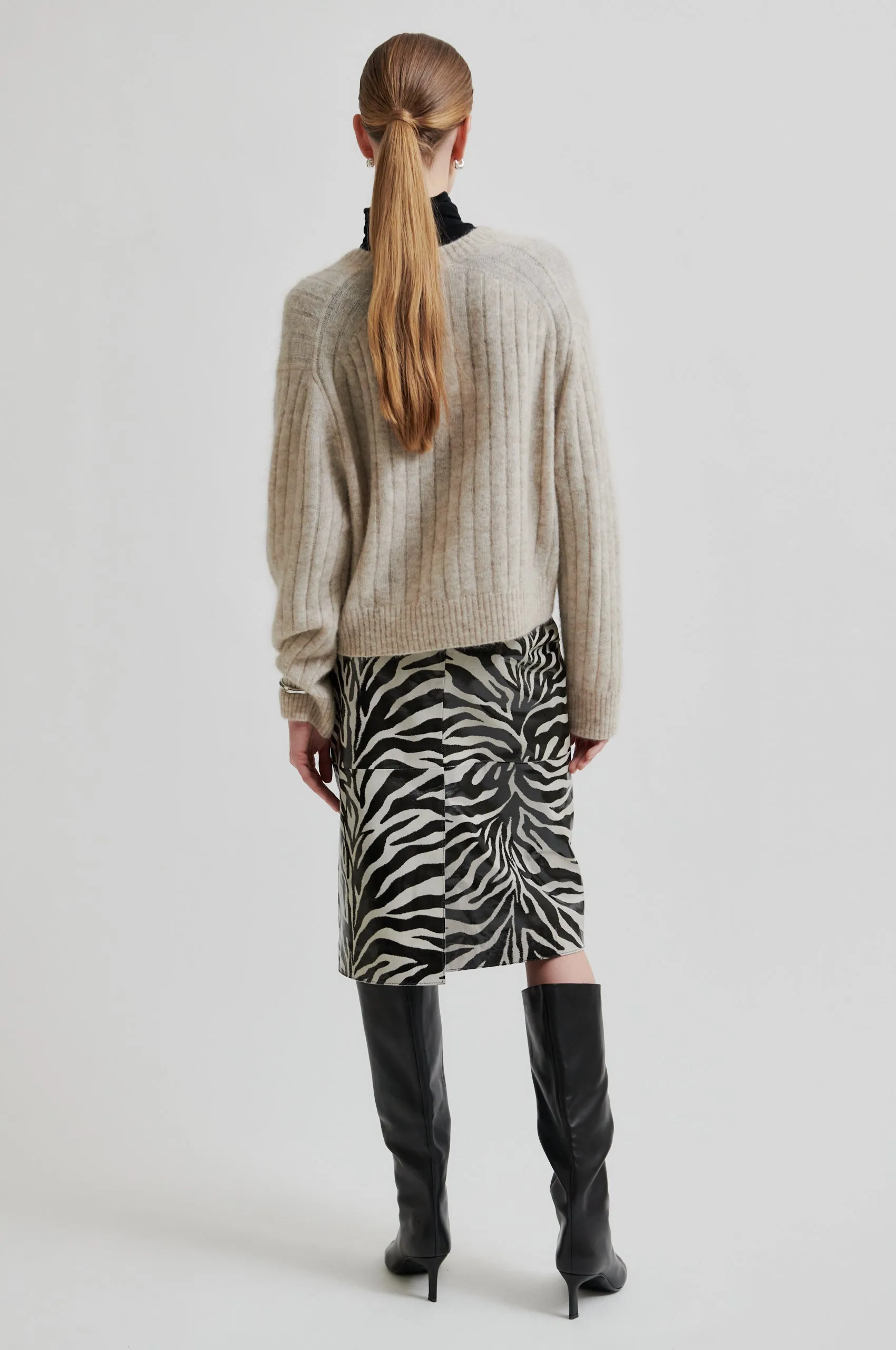 Virtual Mode Winter Accessories Seba Leather Skirt