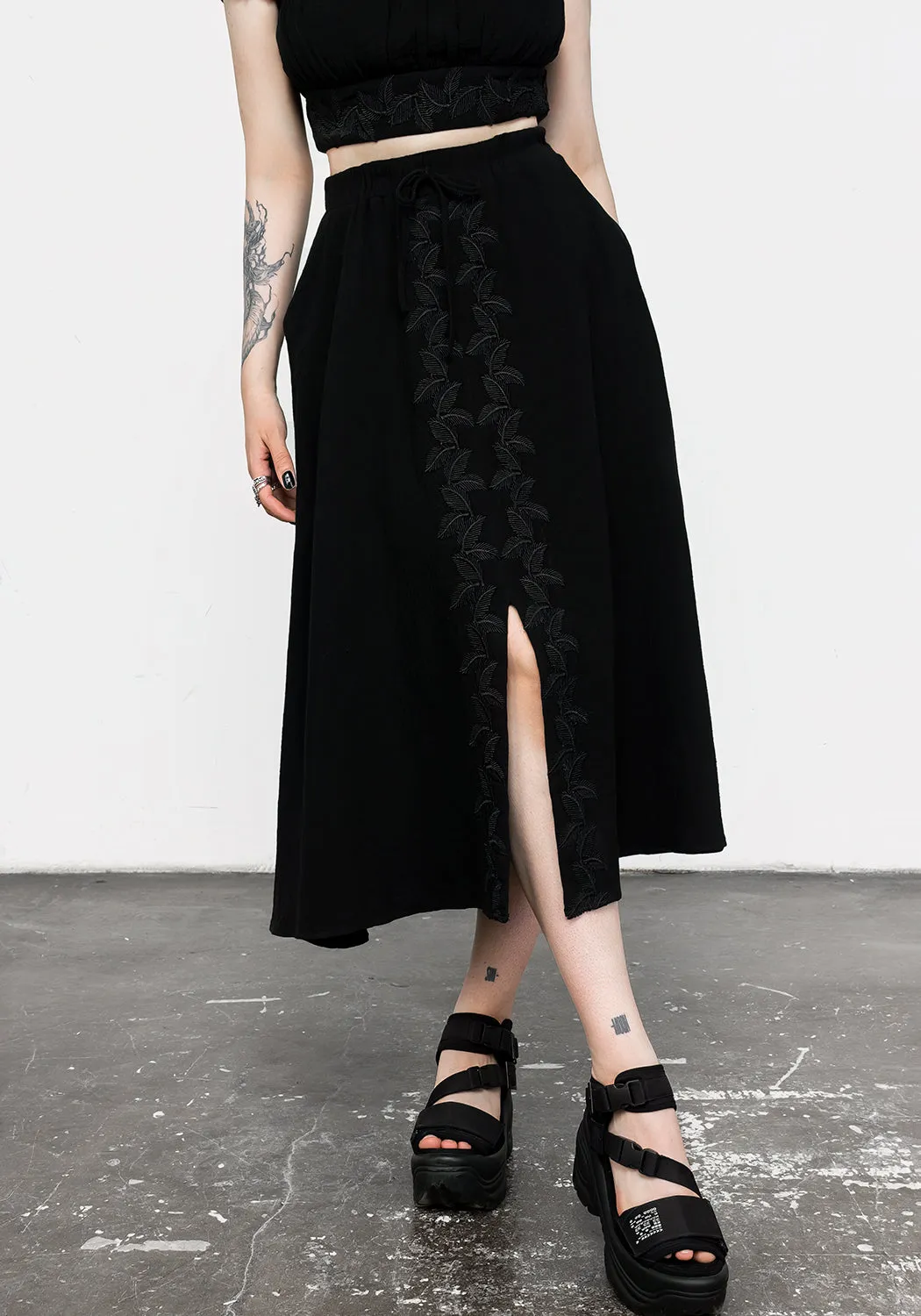 Urban Mood Day Ready Vine Textured Midi Skirt