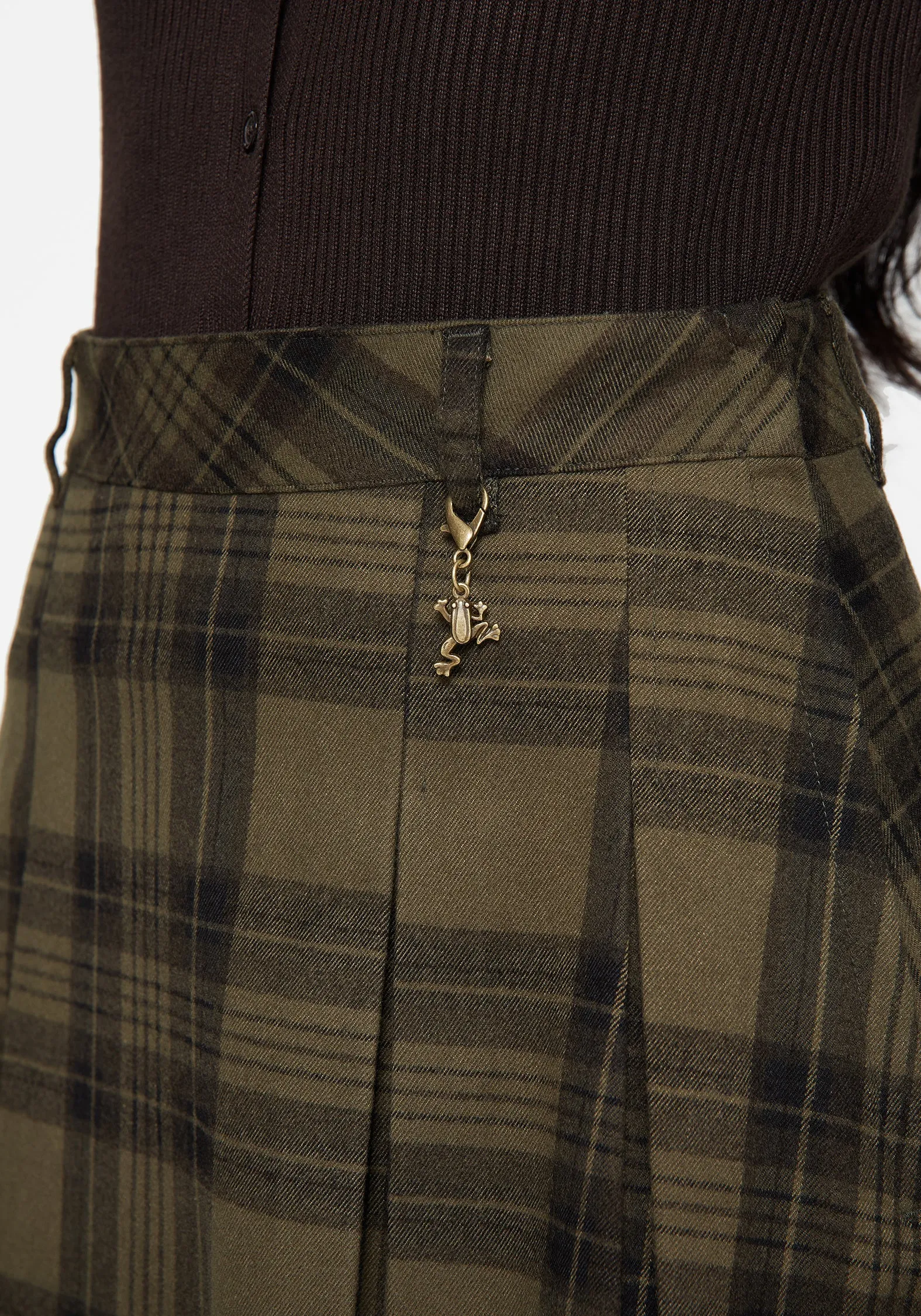 Cecily Check Pleated Mini Skirt With Frog Charm Personality Style