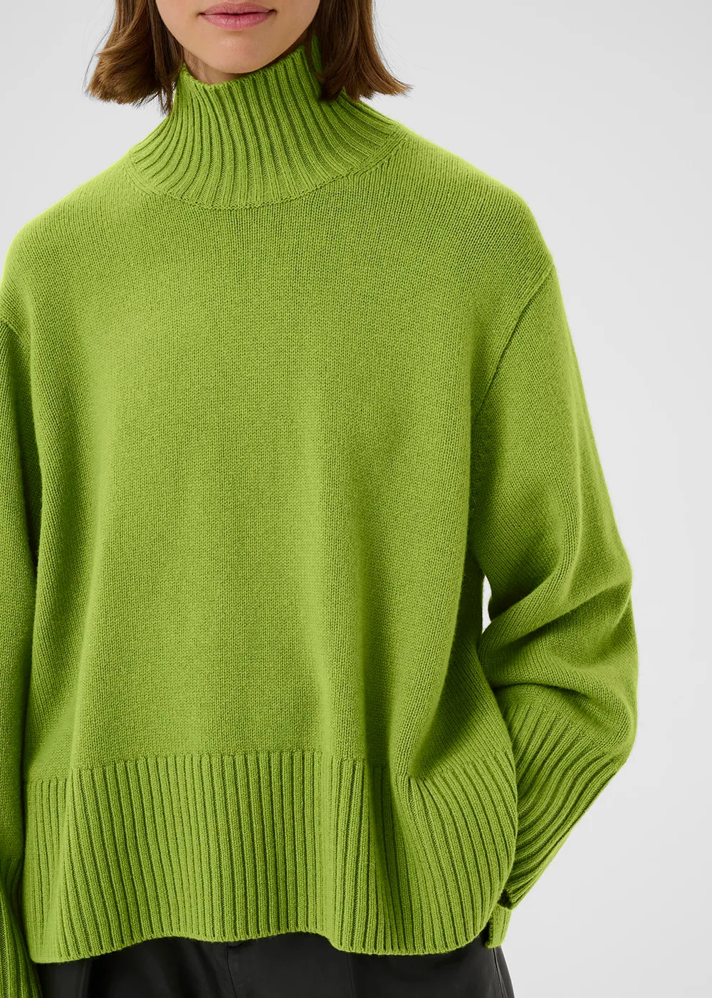 Minimalist Style All-Day Wear Gea Kaxy Highneck Sweater