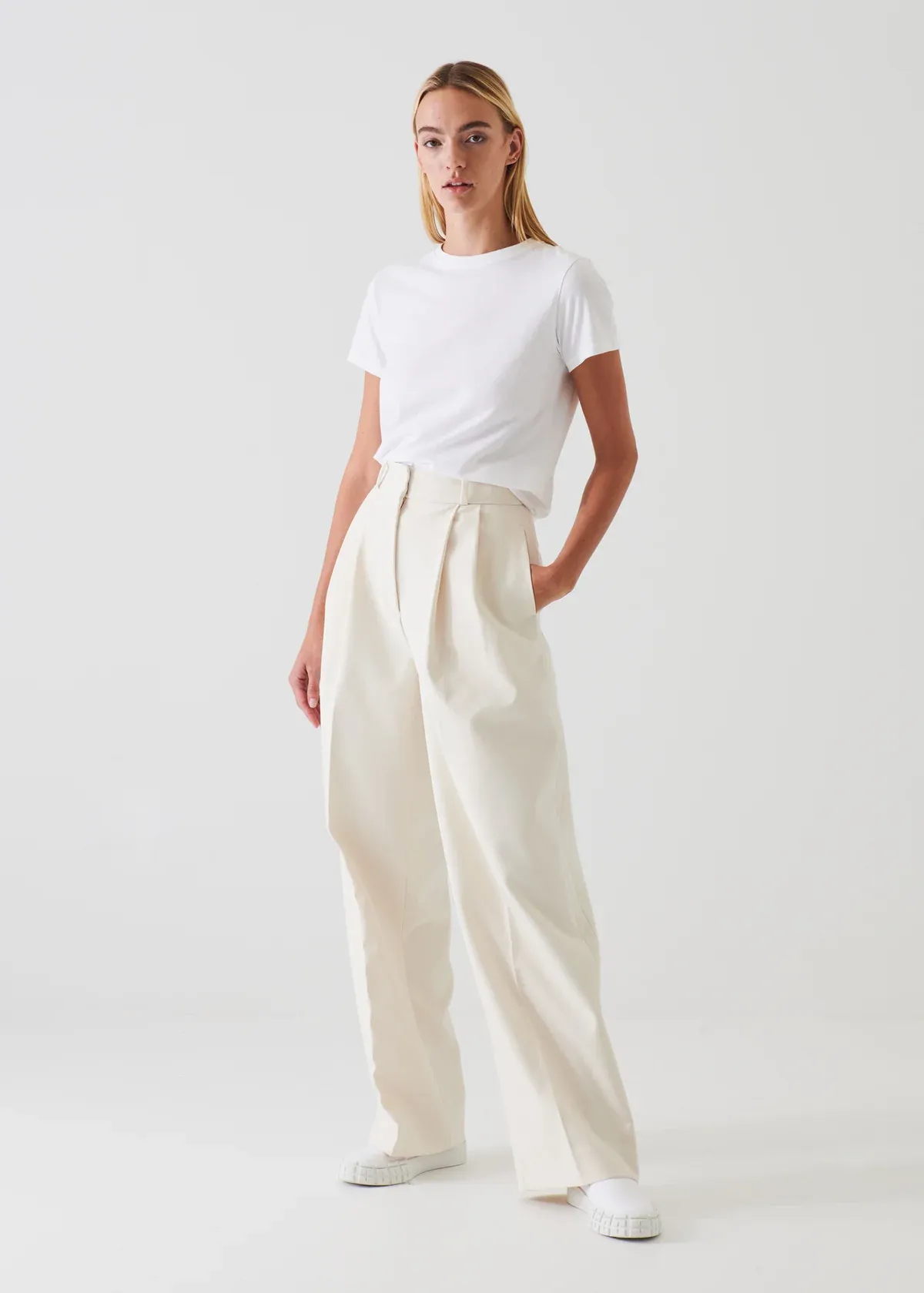 Cashmere combination coordinate with other items Iconic Fitted Crew T-Shirt