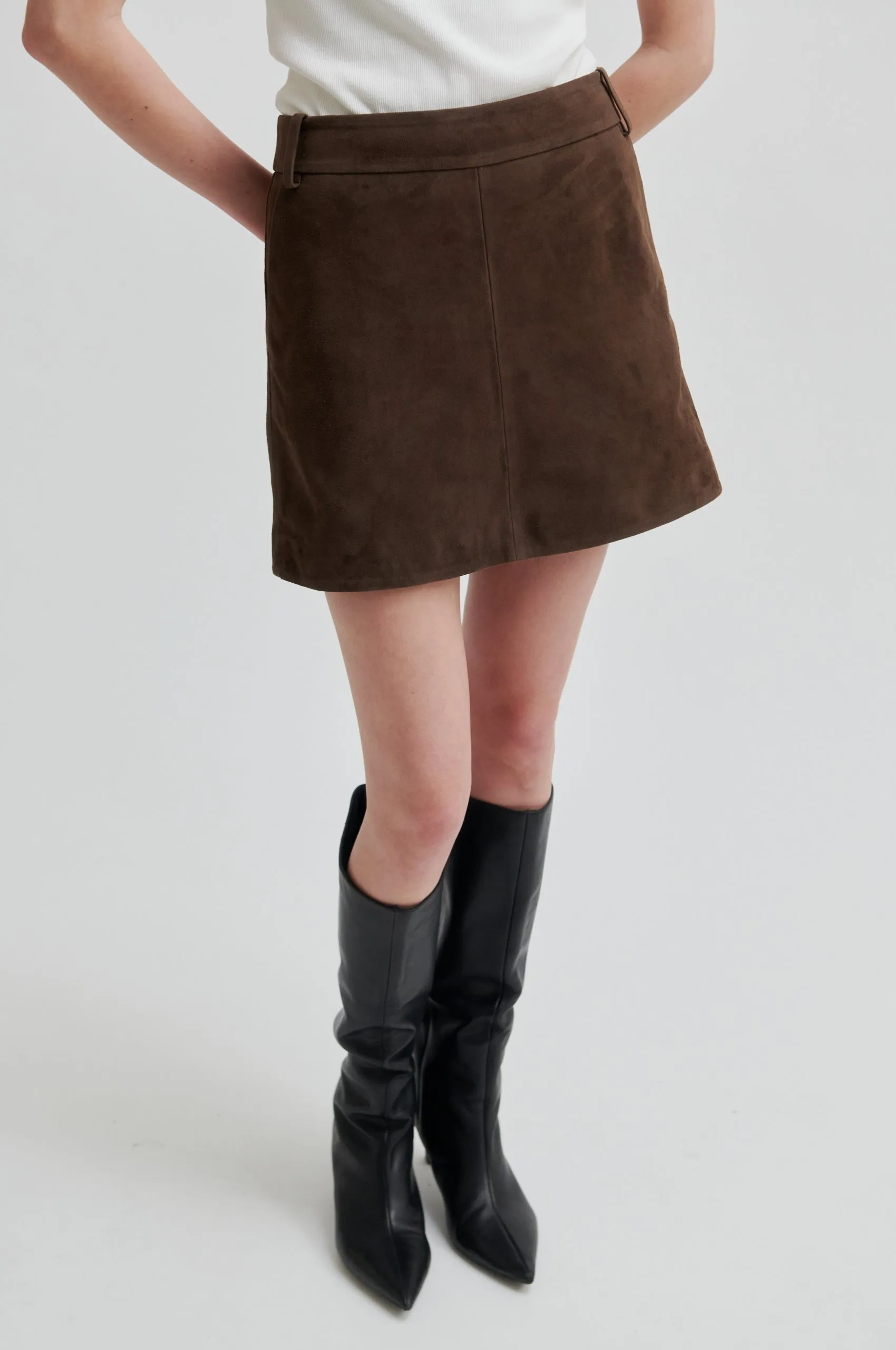 Noormie Suede Mini Skirt AdjustableWaist Quiet Charm