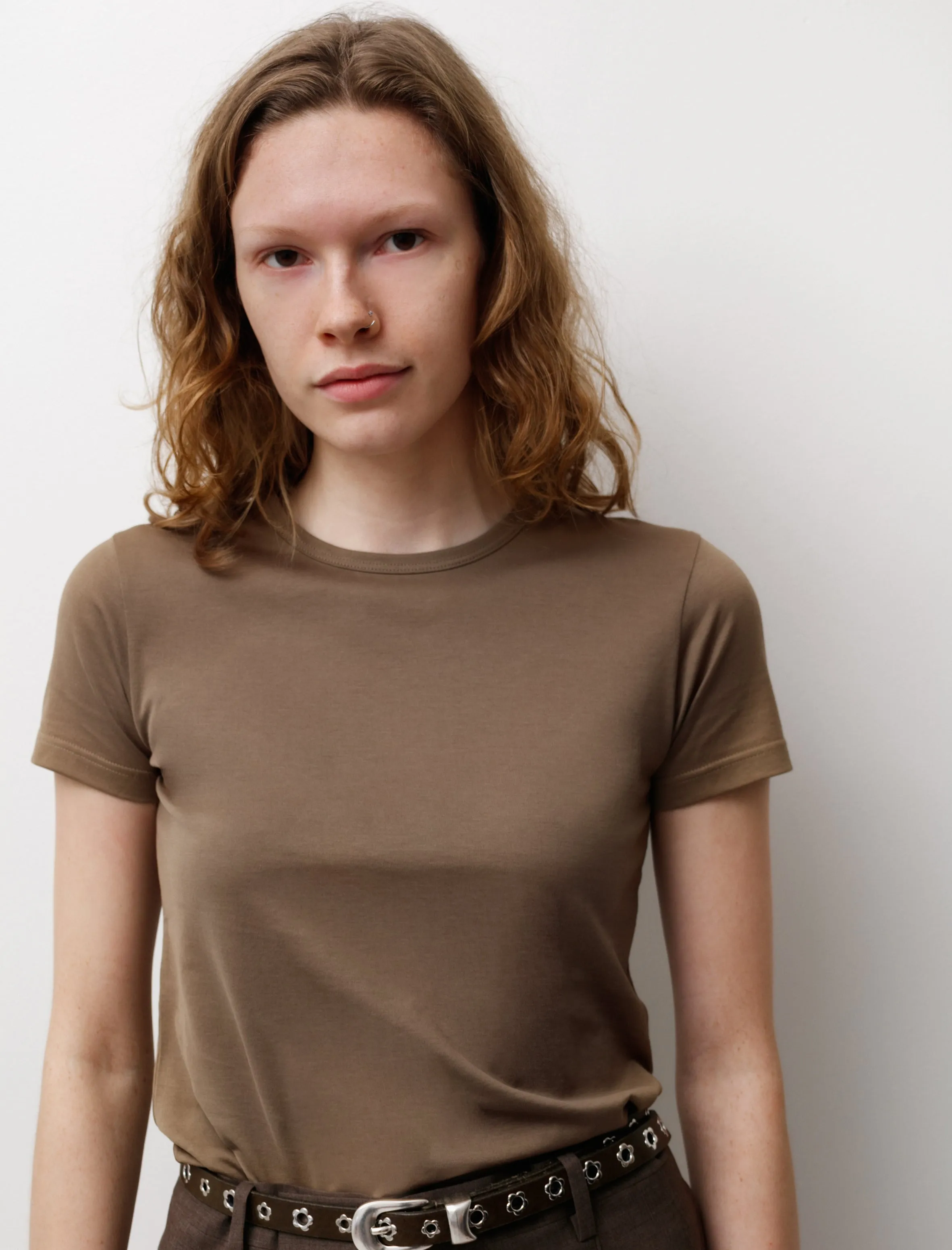 Crew Neck T-Shirt Dark Tan Suede Mood Layering Piece