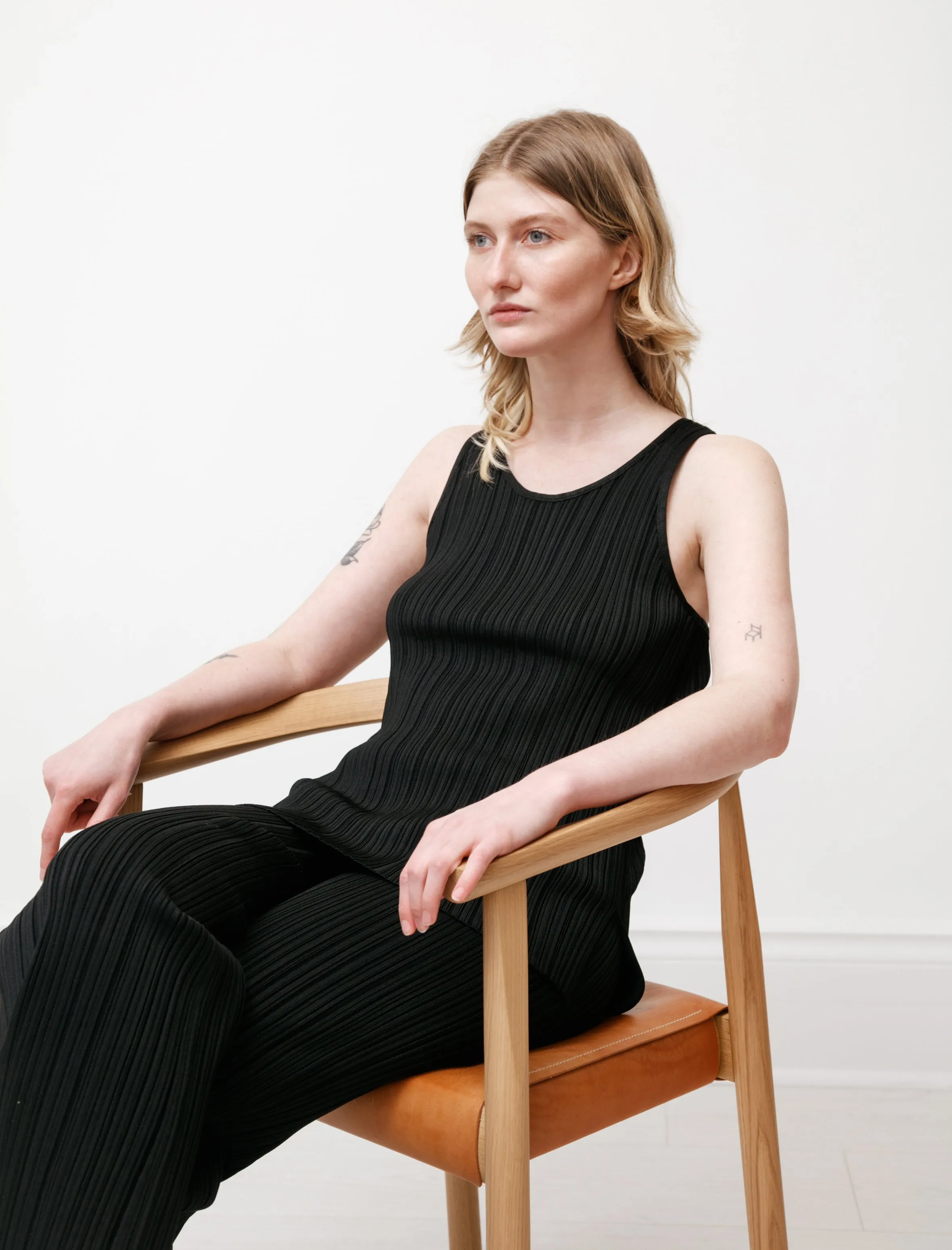 Light Flow Rustic Ease Rib Knit Tank Top Black