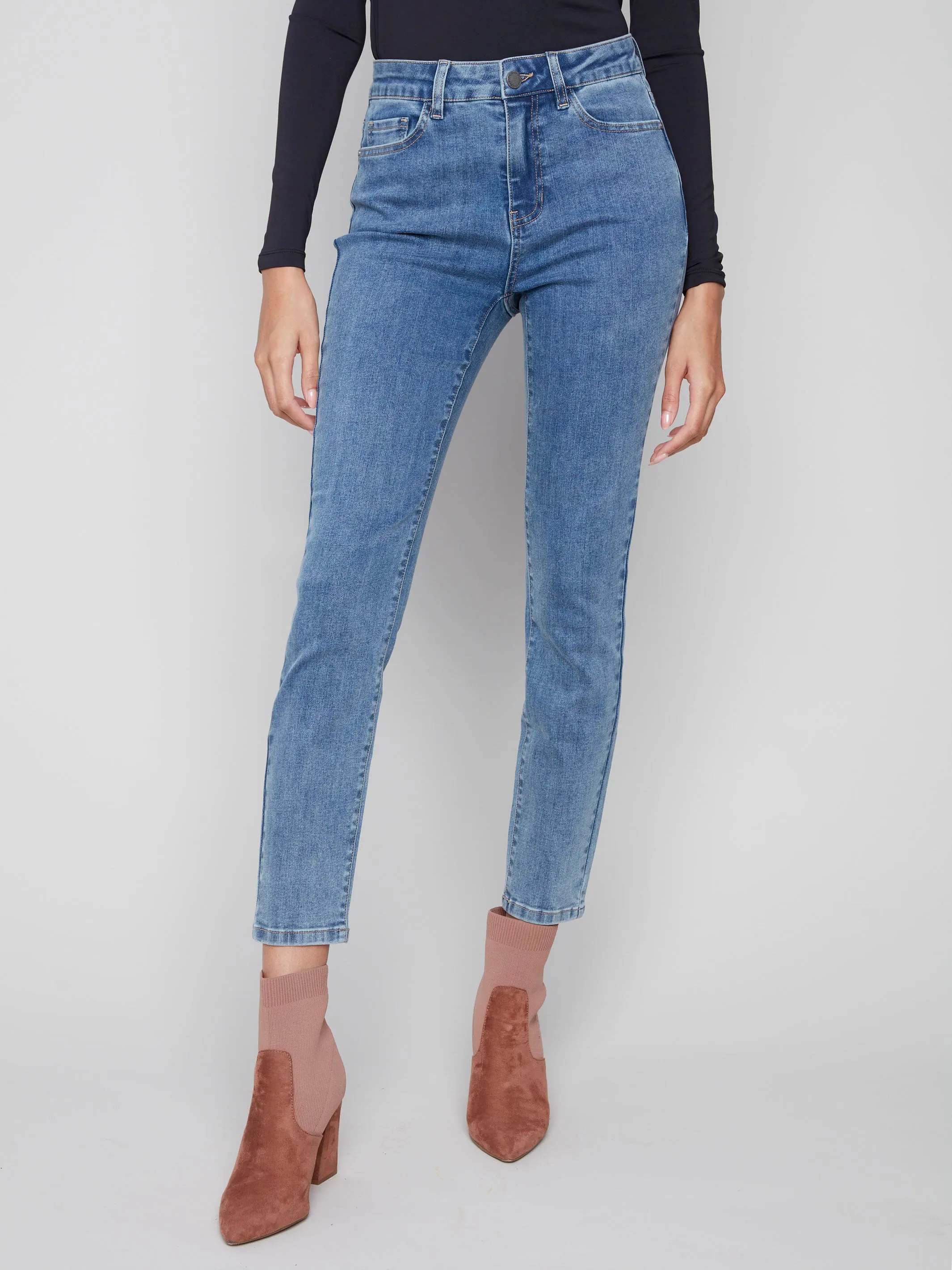 Athlete Fit Holiday Vibes Claudia Slim Leg Jeans - Medium Blue