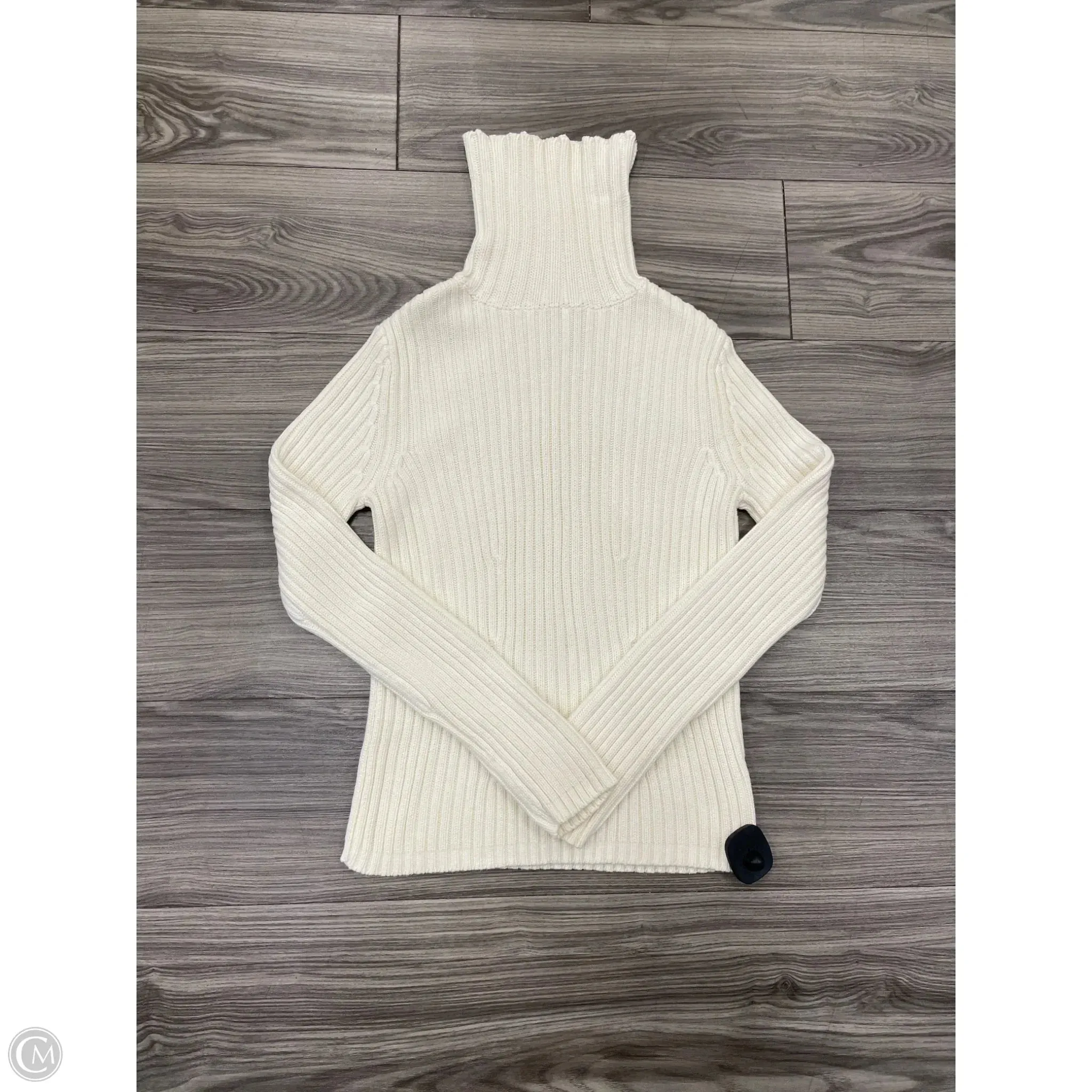 Sweatshirt Collar By Old Navy In Cream, Size: M Hidden pockets TemperatureRegulating
