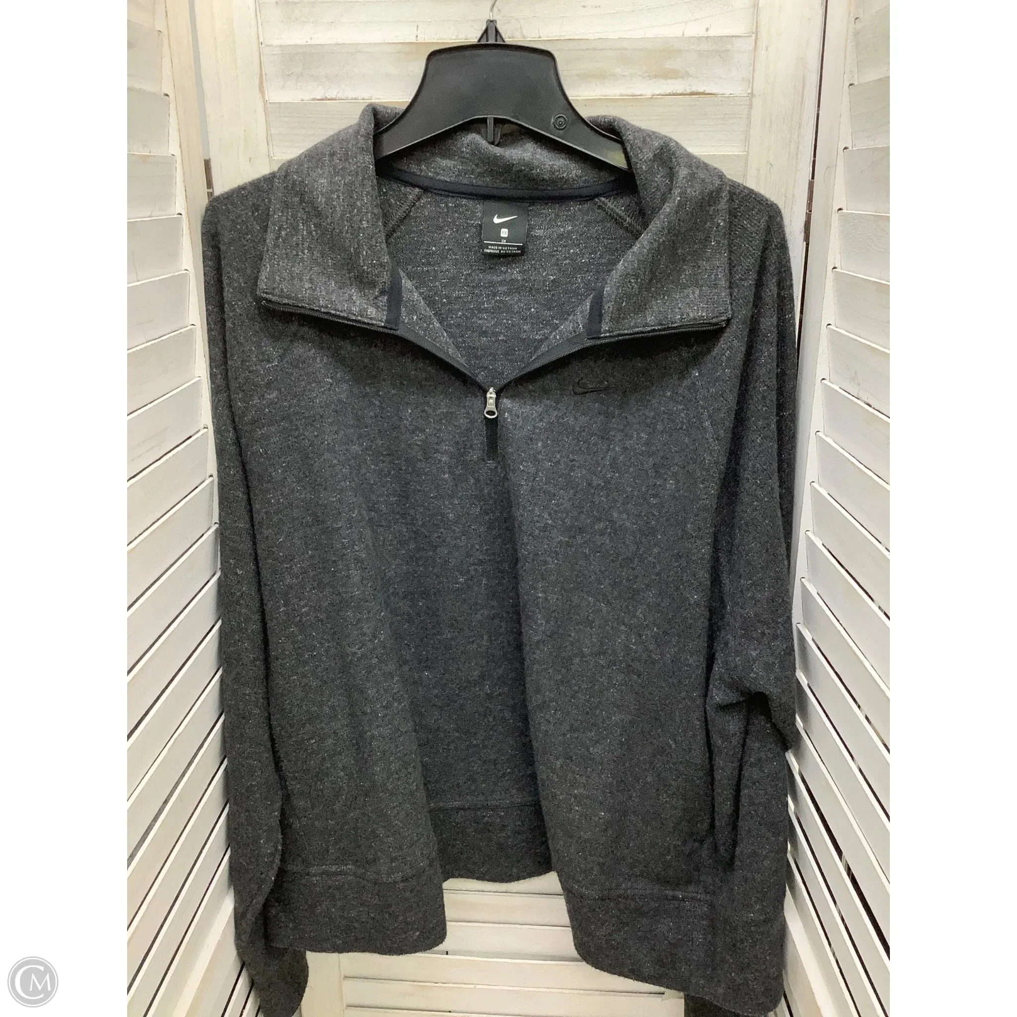 BreathableFabric Athletic Sweatshirt Crewneck By Nike In Grey, Size: 1x