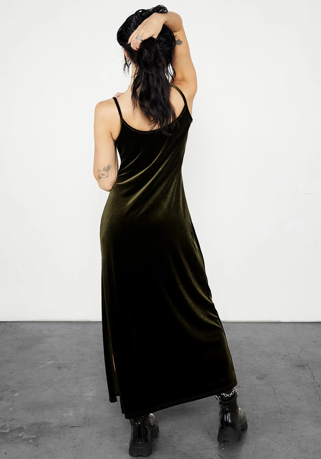The timeless style of this dress ensures that it will remain a staple in your wardrobe for years to come Vipera Gown