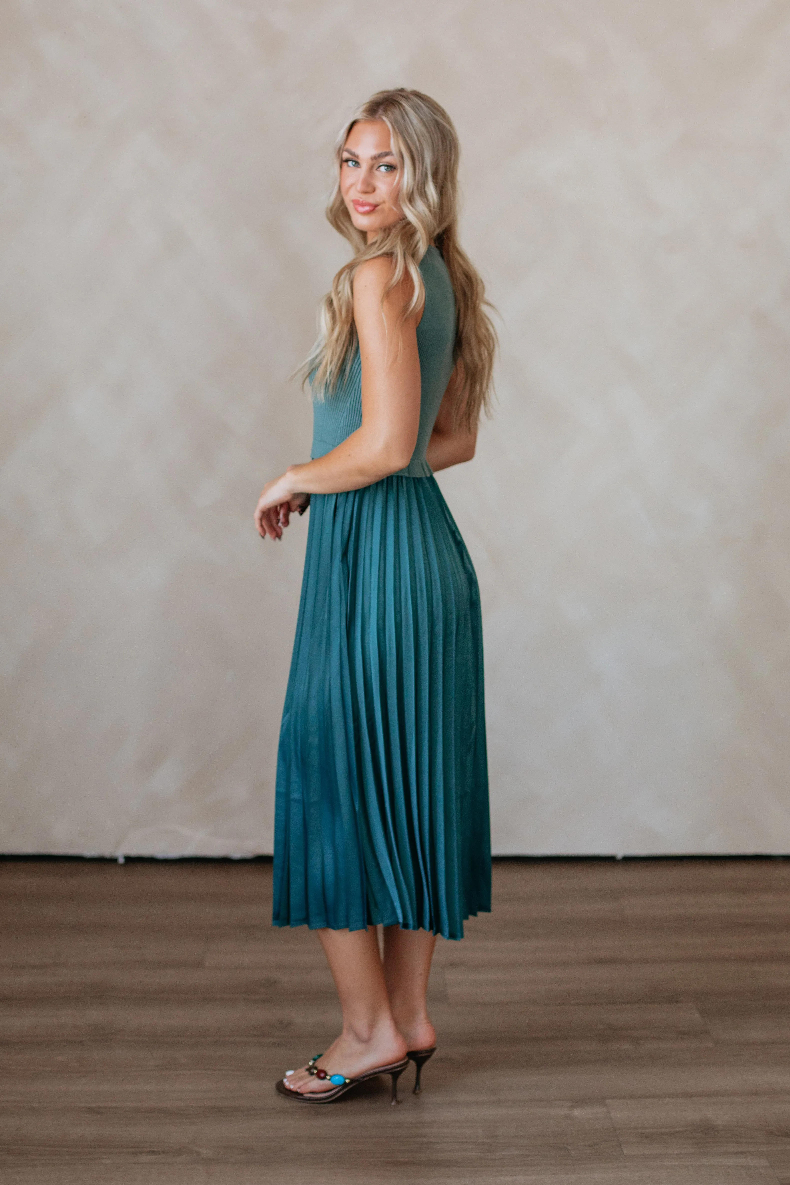 Eliana Midi Dress Timeless Fashion Reef View