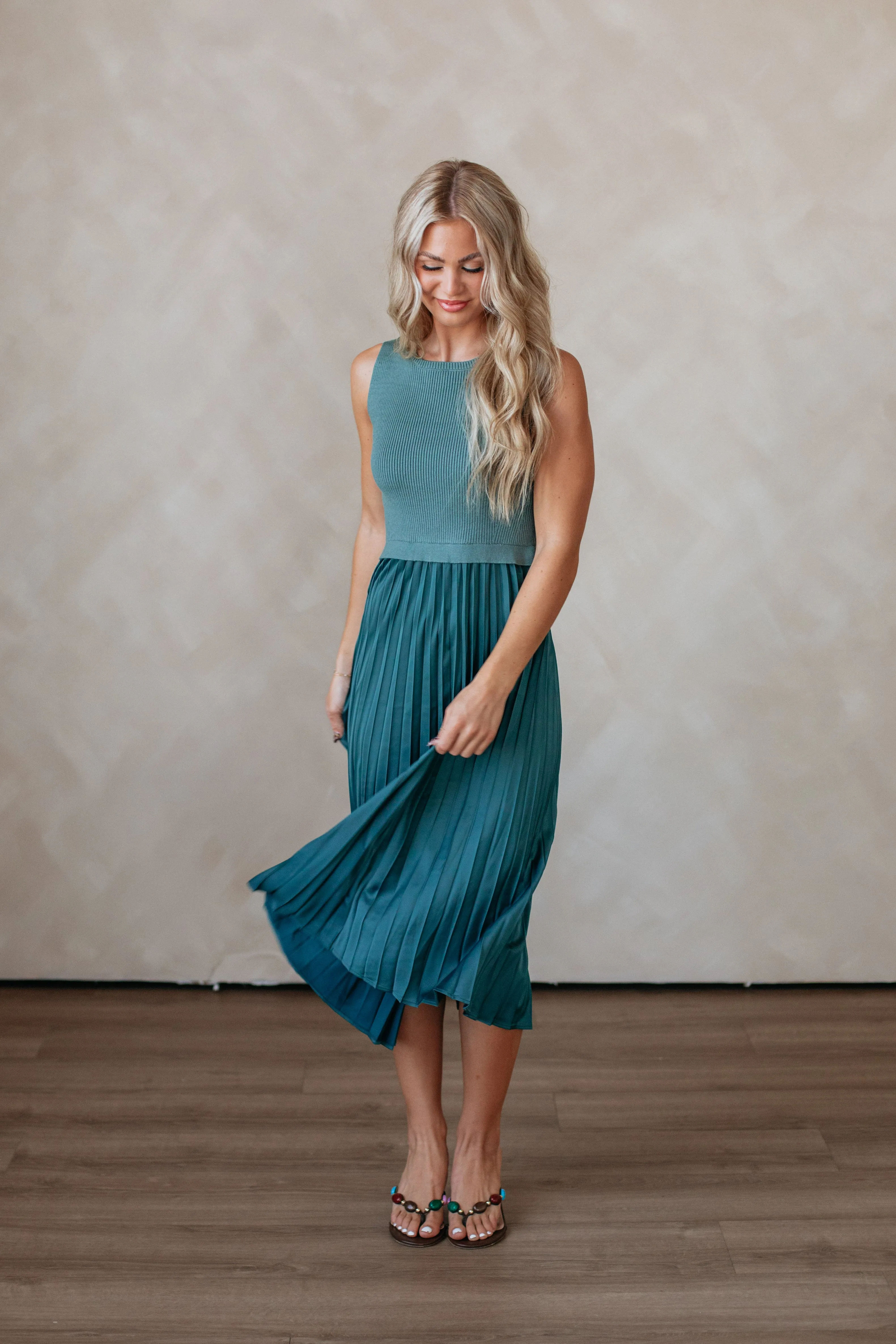 Eliana Midi Dress Flattering wear