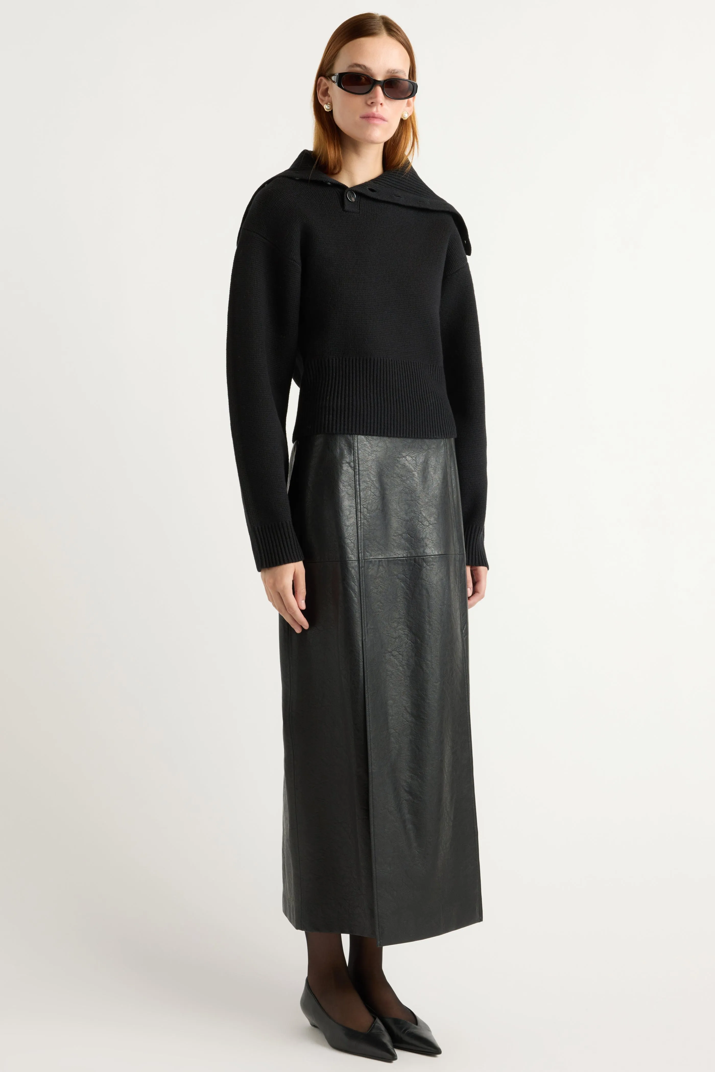 Rama Front-Vent Vegan Leather Skirt Creative Look
