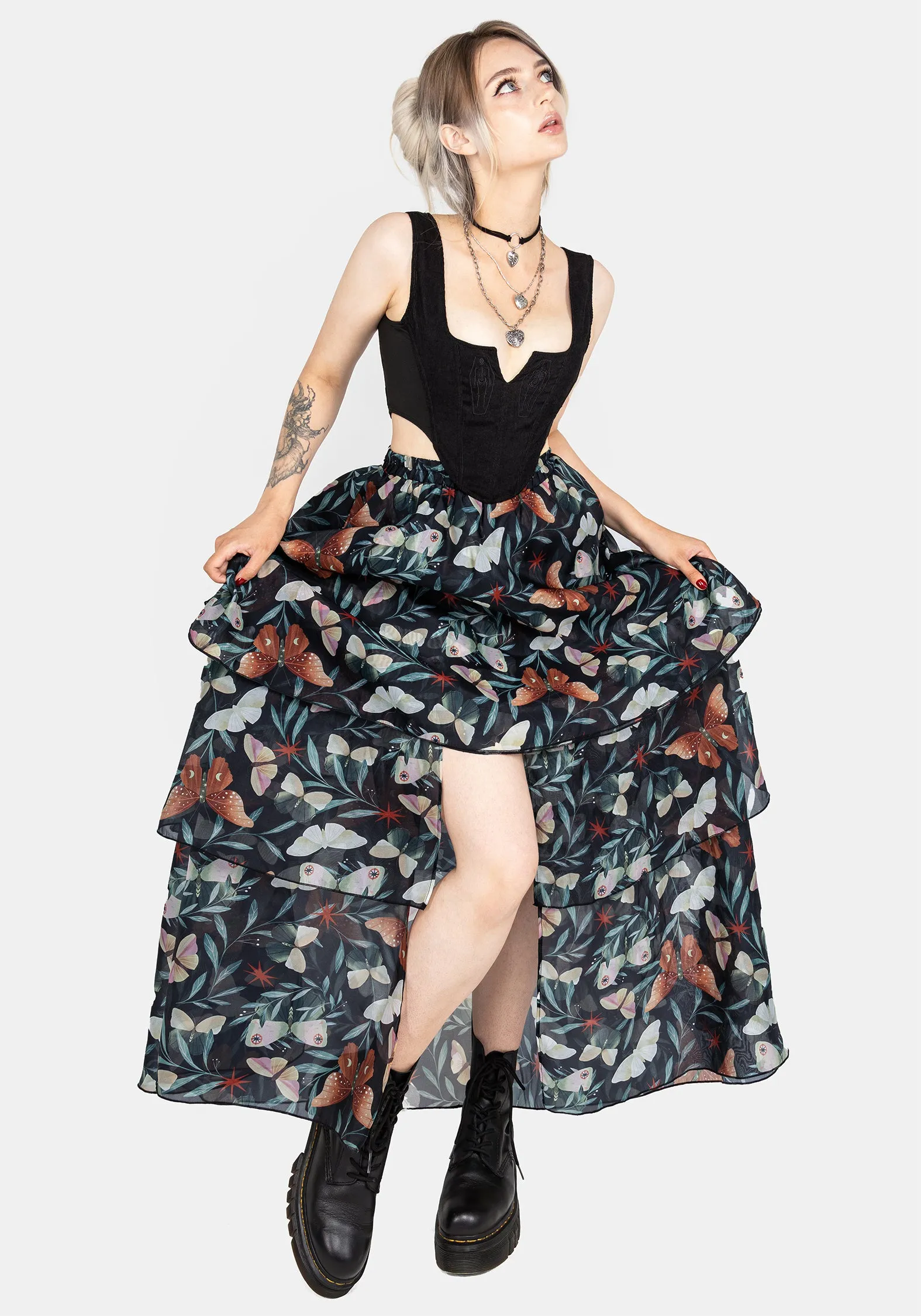 Mariposa Split Tiered Organza Skirt Travel Ease Outfit Lineup