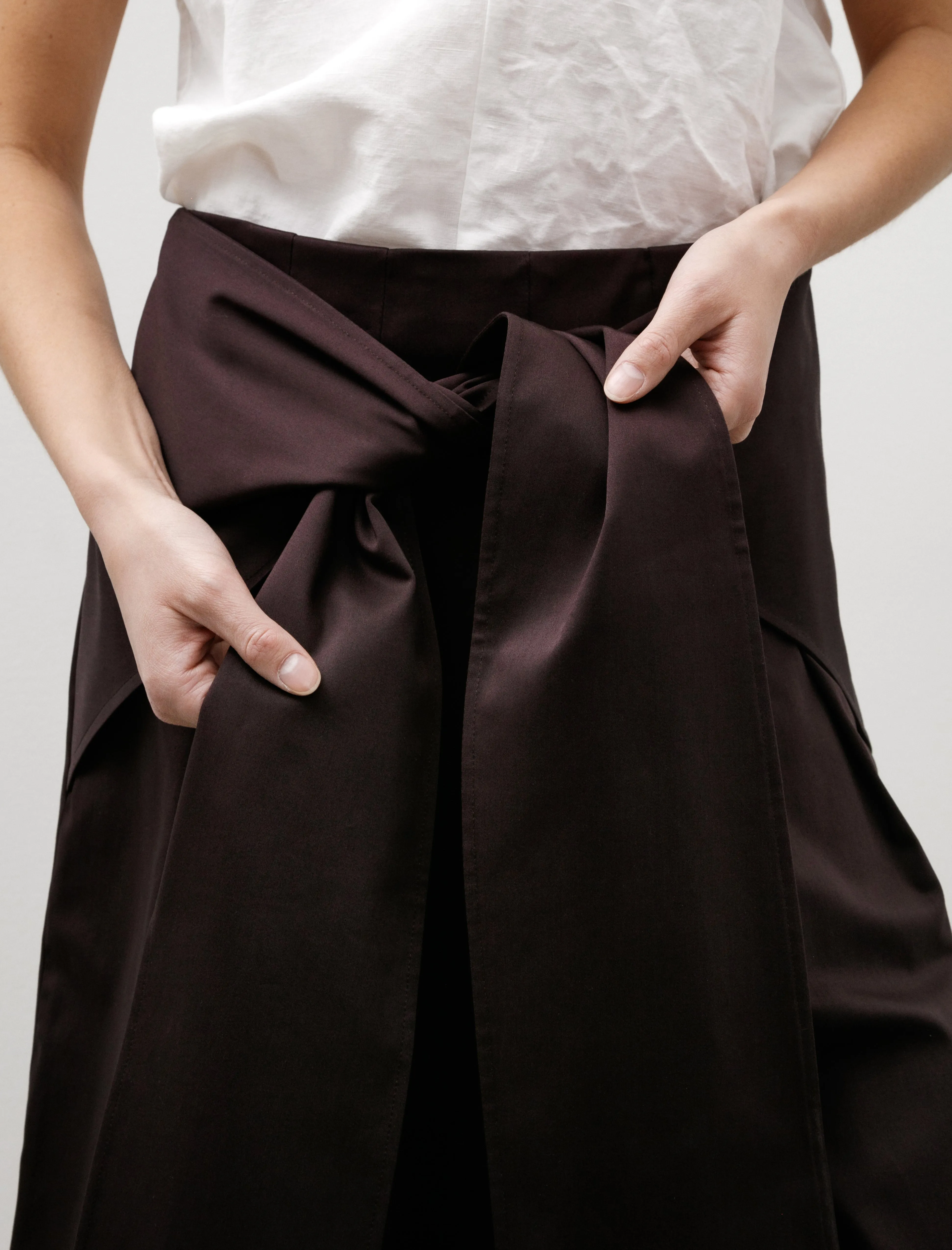 Double Pleated Shorts with Ties Brown Everyday Outfit