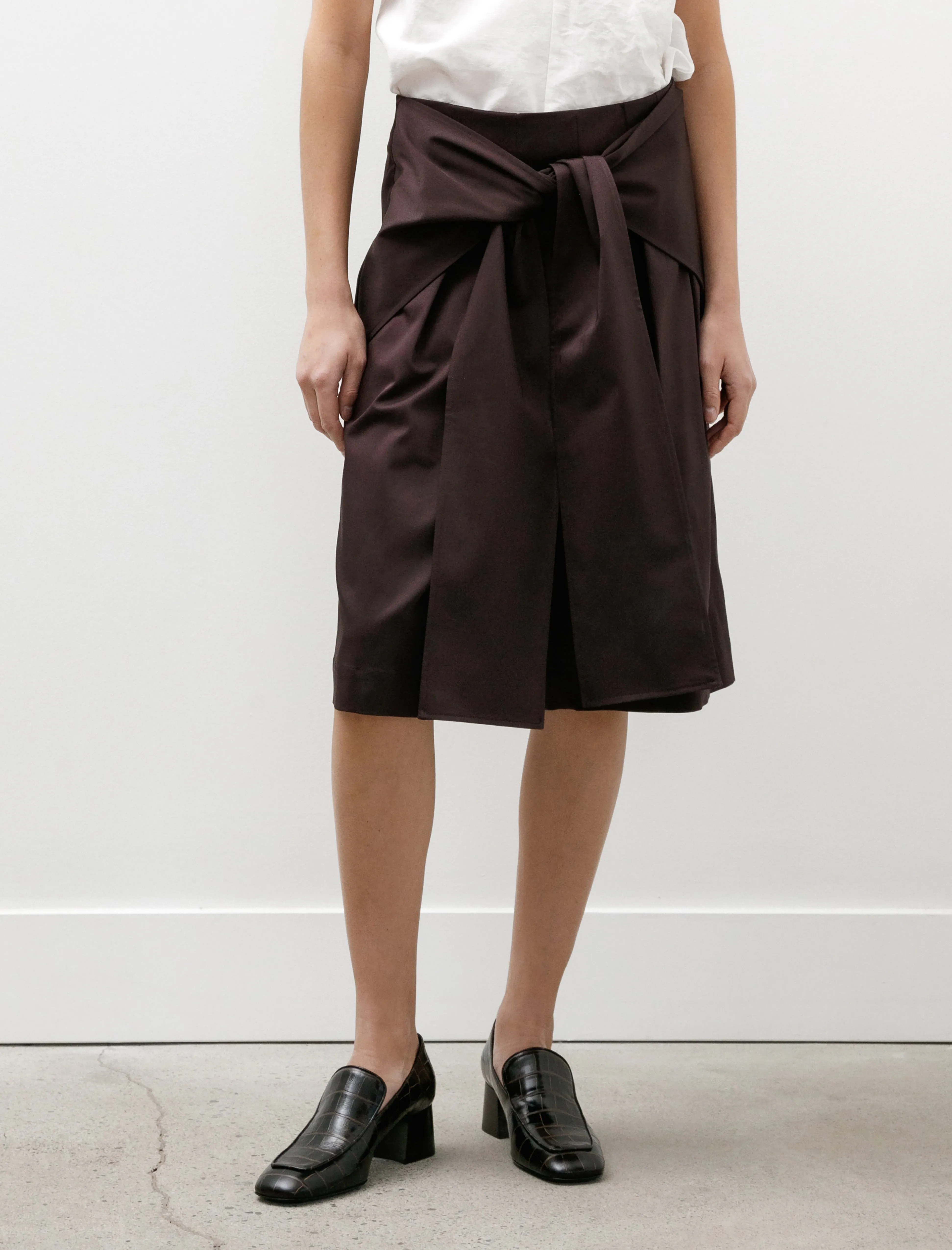 Casual Comfort Double Pleated Shorts with Ties Brown